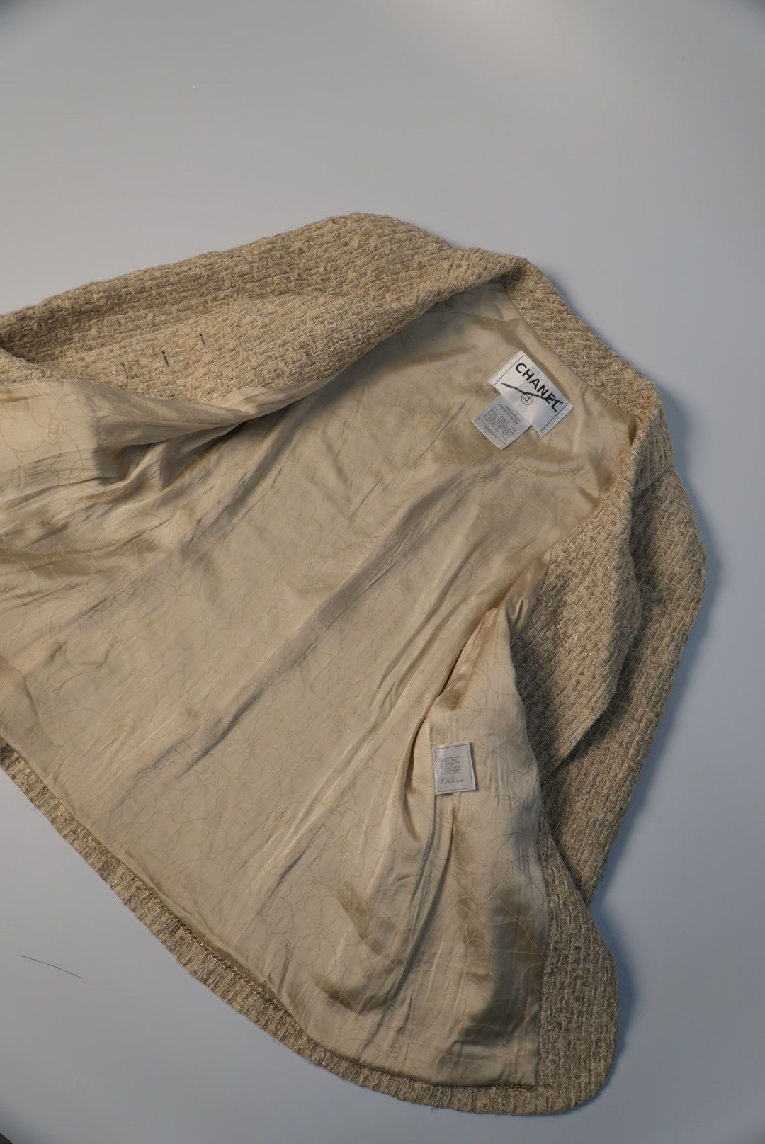 Chanel Chanel Beige Tweed Jacket Size S / US 4 / IT 40 - 7 Thumbnail