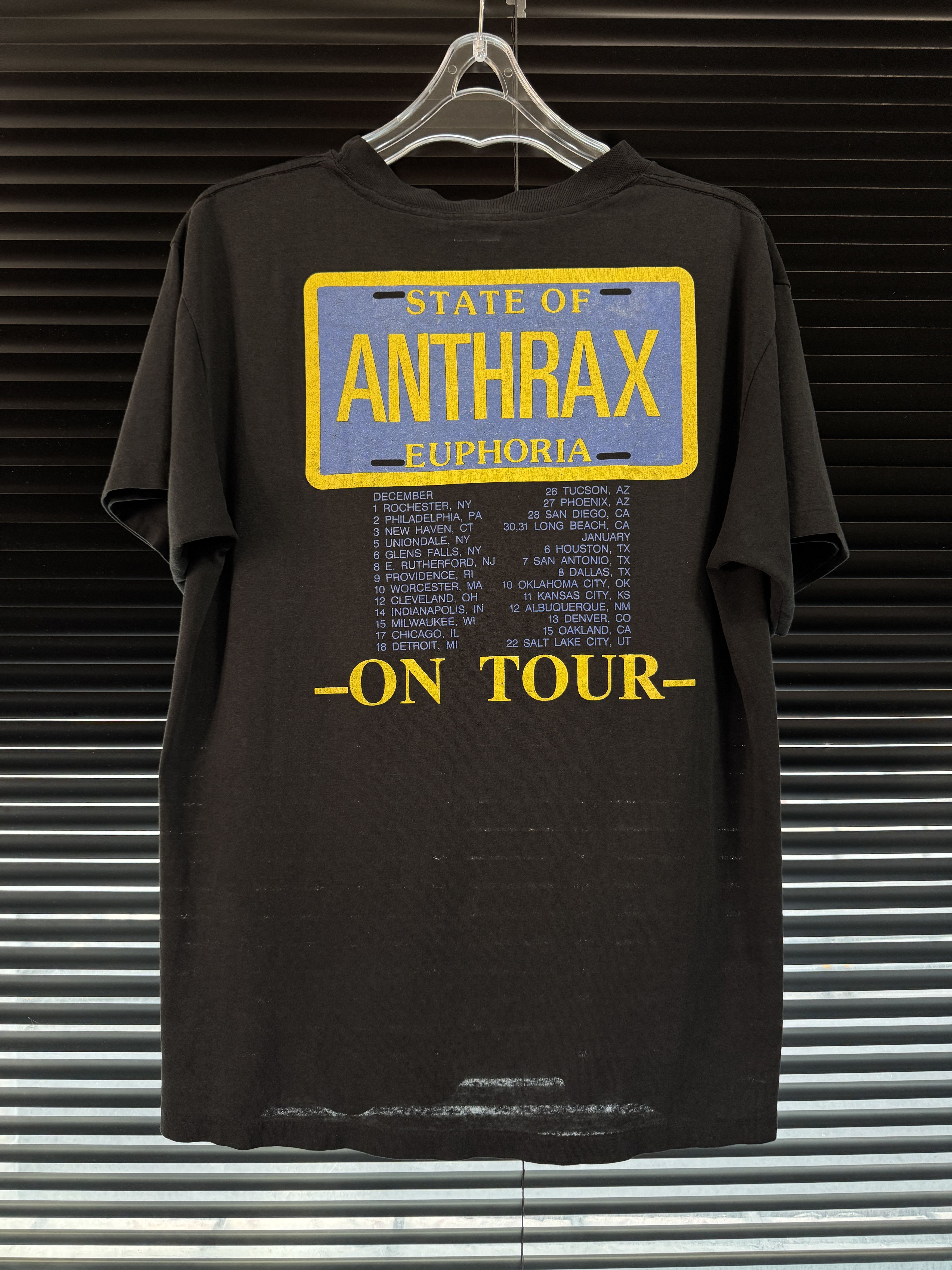 Band Tees Vintage 80s Anthrax Tour Shirt Size US XL / EU 56 / 4 - 2 Thumbnail