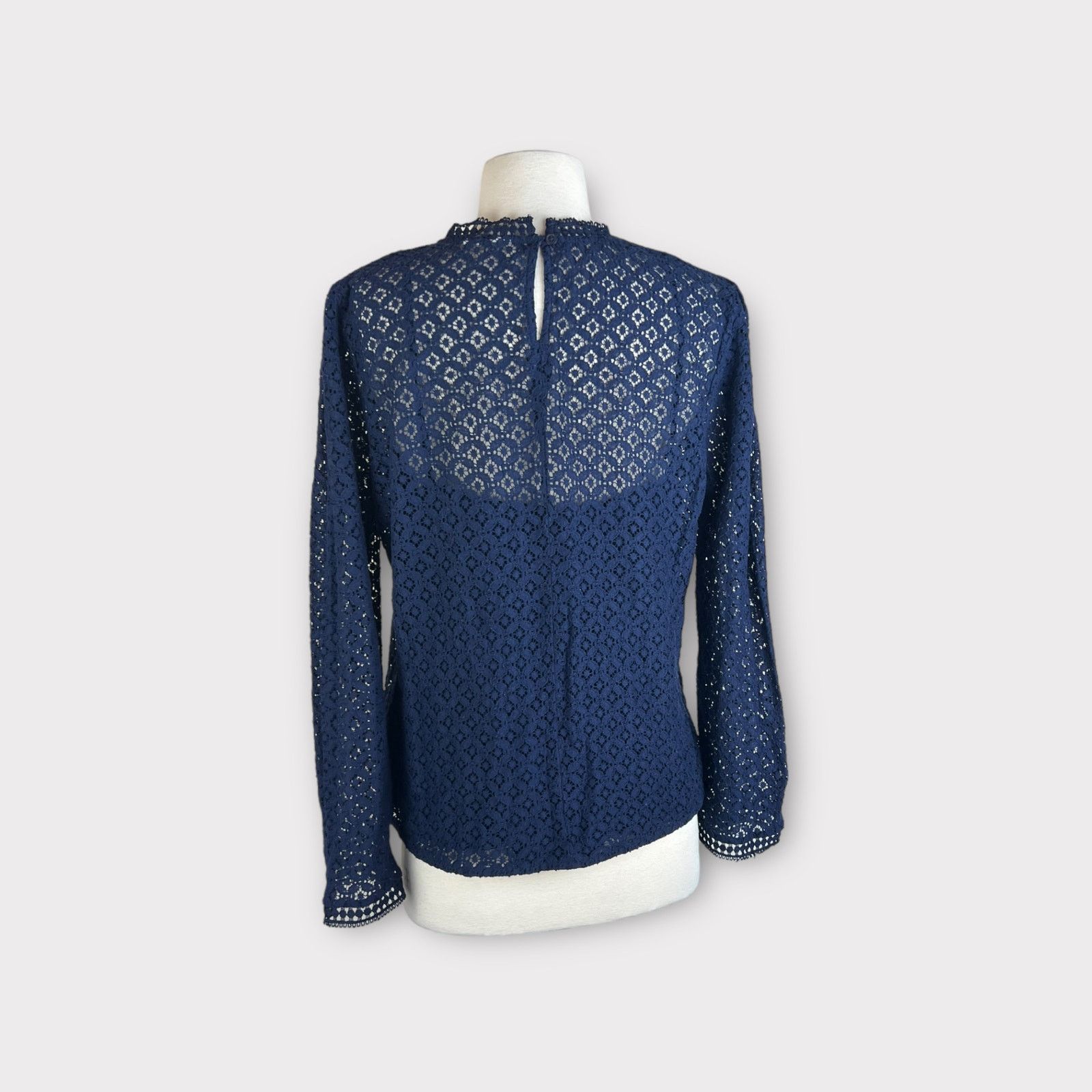 Gap Gap | Eyelet Lace Mock Neck Blouse | Medium Size M / US 6-8 / IT 42-44 - 8 Thumbnail