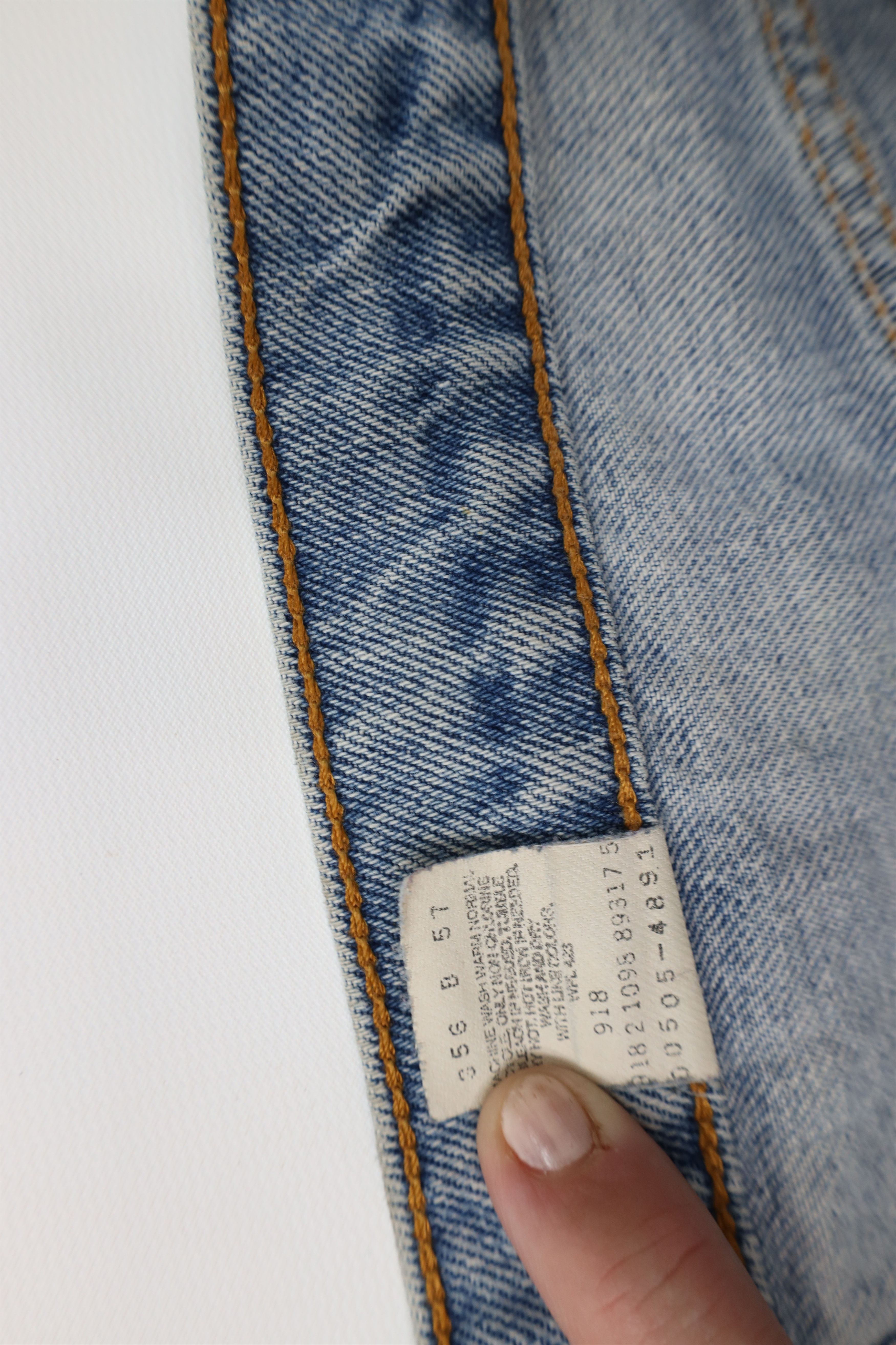 Levi's Vintage 90s Levis 550 Relaxed Fit Denim Jeans Blue Cotton Size US 40 / EU 56 - 9 Thumbnail