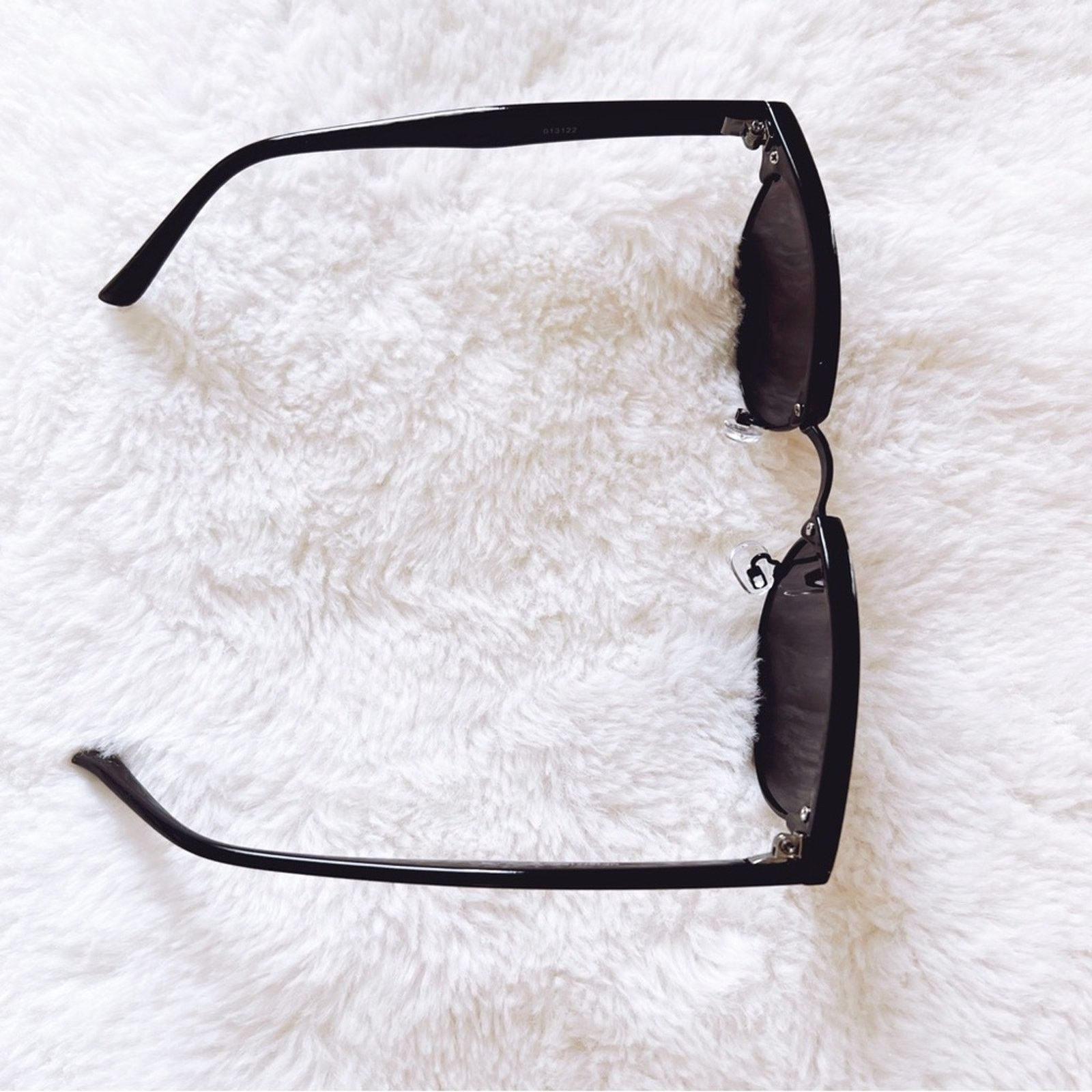 Other Theo Black Sleek Modern Sunglasses Size ONE SIZE - 8 Thumbnail
