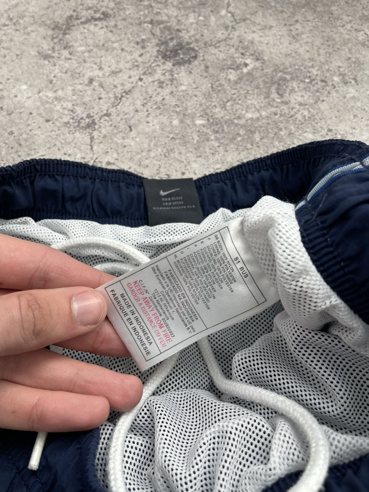 Nike × Vintage Vintage Nike Shorts Navy Nylon y2k Size US 32 / EU 48 - 8 Thumbnail