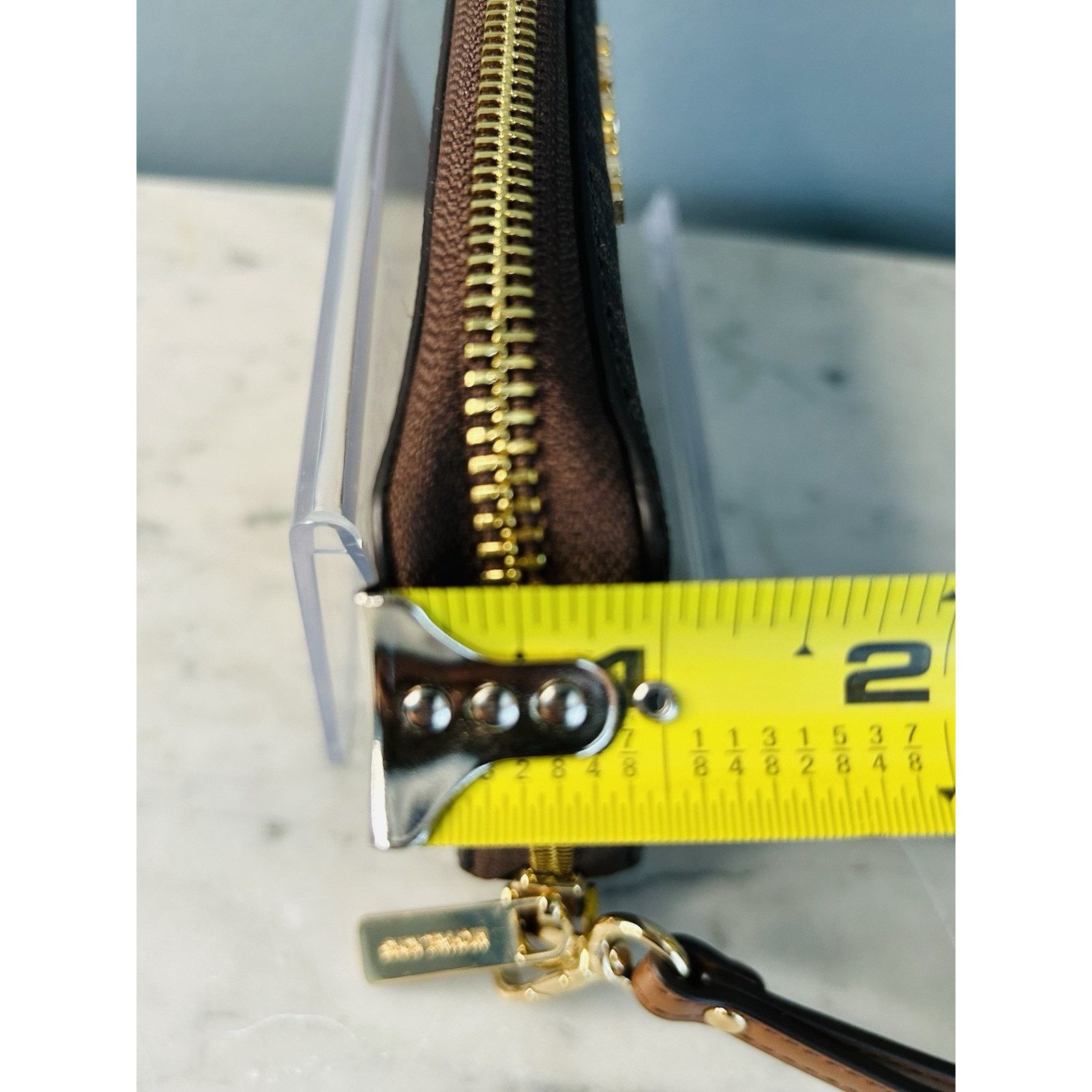 Michael Kors NEW Michael Kors Brown Jet Set Travel Wallet Large Wristlet Size ONE SIZE - 12 Thumbnail