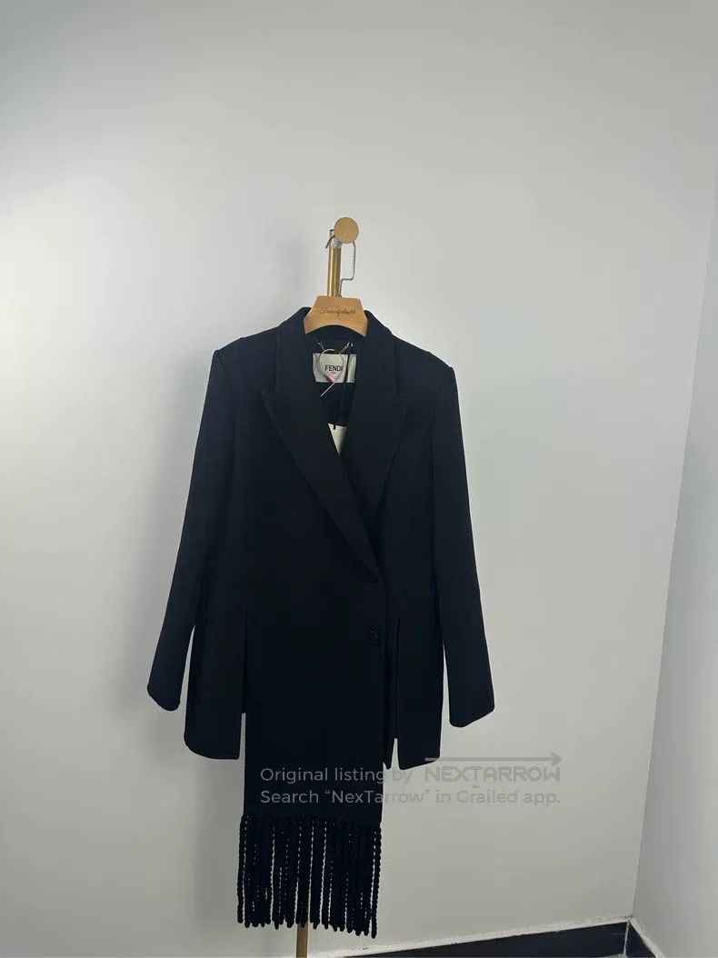 Fendi Fendi Black fringed coat Size XS / US 0-2 / IT 36-38 - 1 Thumbnail