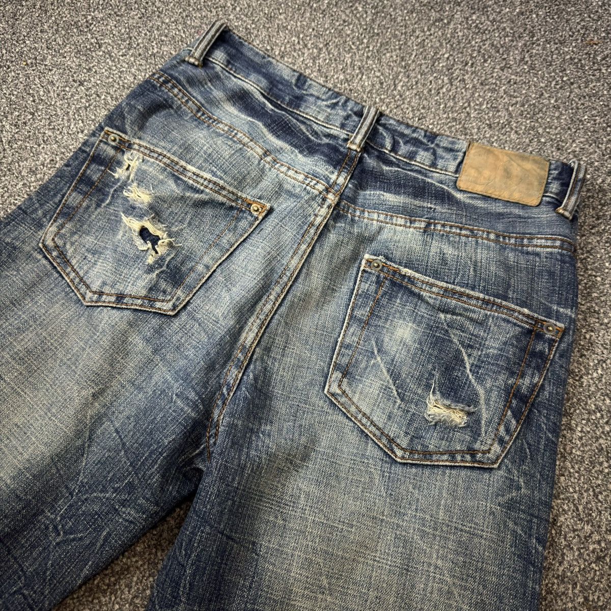 Issey Miyake Japanese Issey Miyake Ciaopanic Clawmark Jeans Distressed Size US 30 / EU 46 - 7 Thumbnail