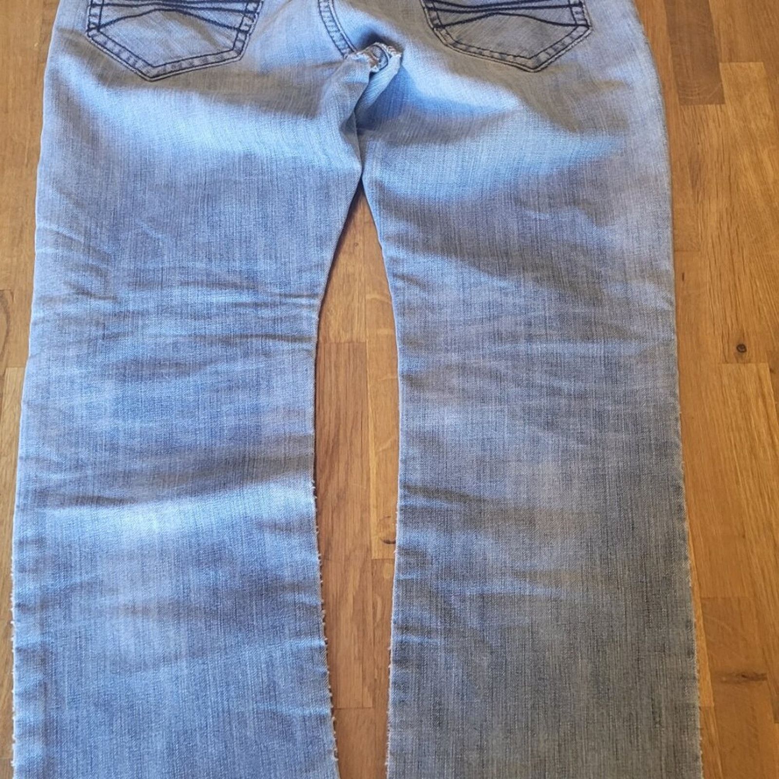Express Express Kingston Classic Fit Straight Leg Jeans 32x30 Size US 32 / EU 48 - 7 Thumbnail