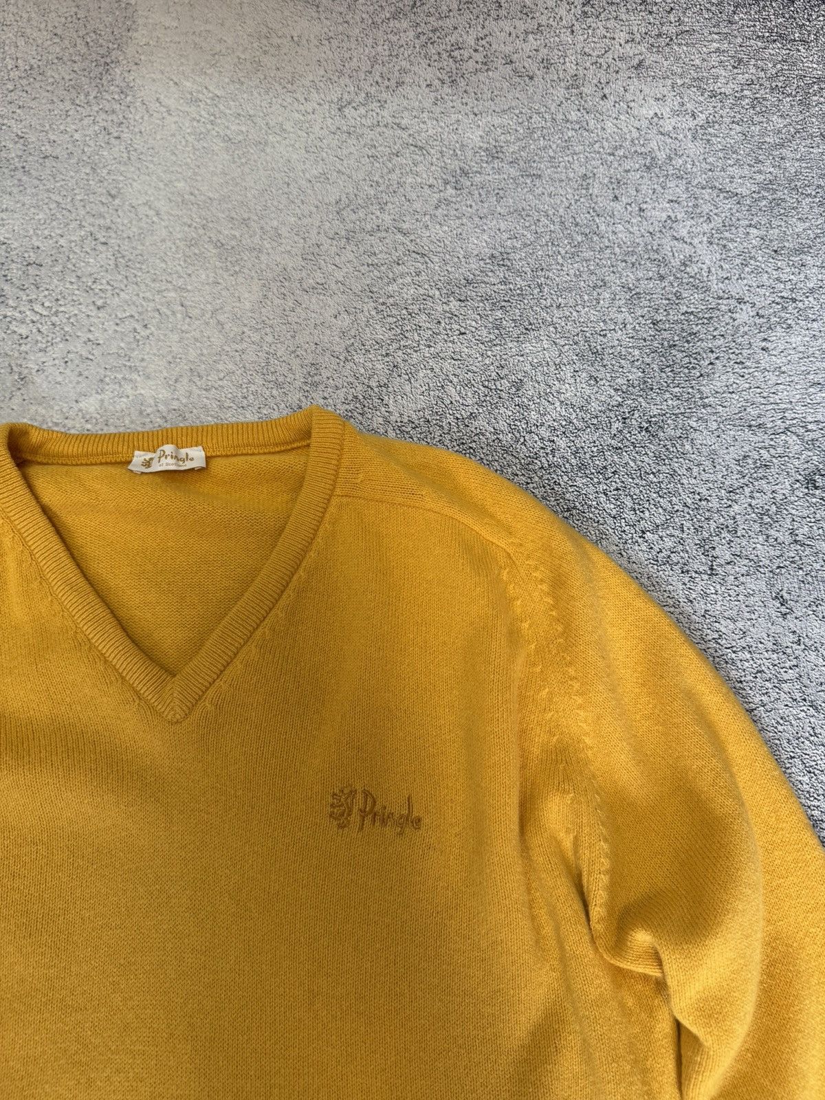 Pringle Of Scotland Pringle Scotland Lambswool V Neck Sweater Pullover Mens M L Size US M / EU 48-50 / 2 - 6 Thumbnail