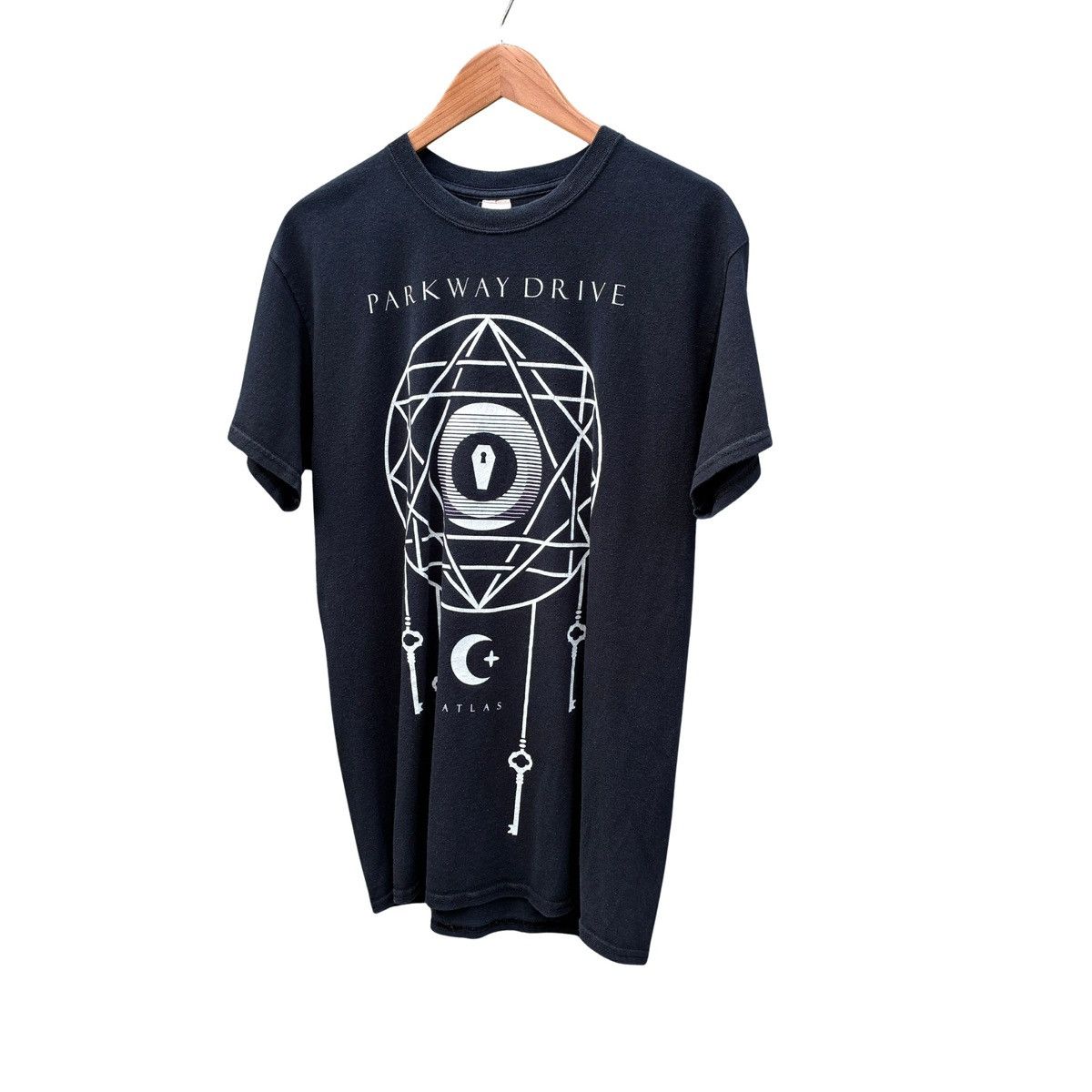 Band Tees Parkway Drive Atlas Tee Metalcore Band Merch Size US M / EU 48-50 / 2 - 5 Thumbnail