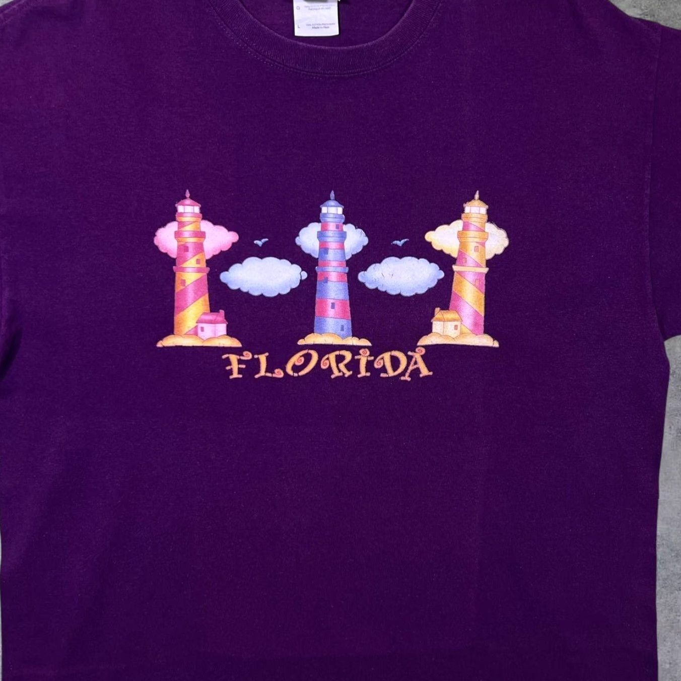 Gildan VINTAGE Florida Lighthouse Souvenir Graphic Purple T-Shirt Large Mens Regular Short Sleeve Round Neck Cotton Haiti 00s 90s 2000s Shark Size US L / EU 52-54 / 3 - 6 Thumbnail