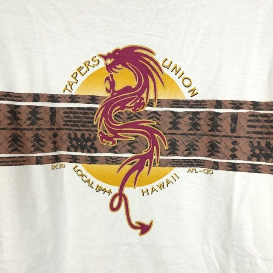 Hanes VINTAGE Hanes T Shirt Mens Size Large 90s Local 1944 Hawaii Dragon Hawaiian Short Sleeve Crew Neck Cotton White Graphic Print Size US L / EU 52-54 / 3 - 5 Thumbnail