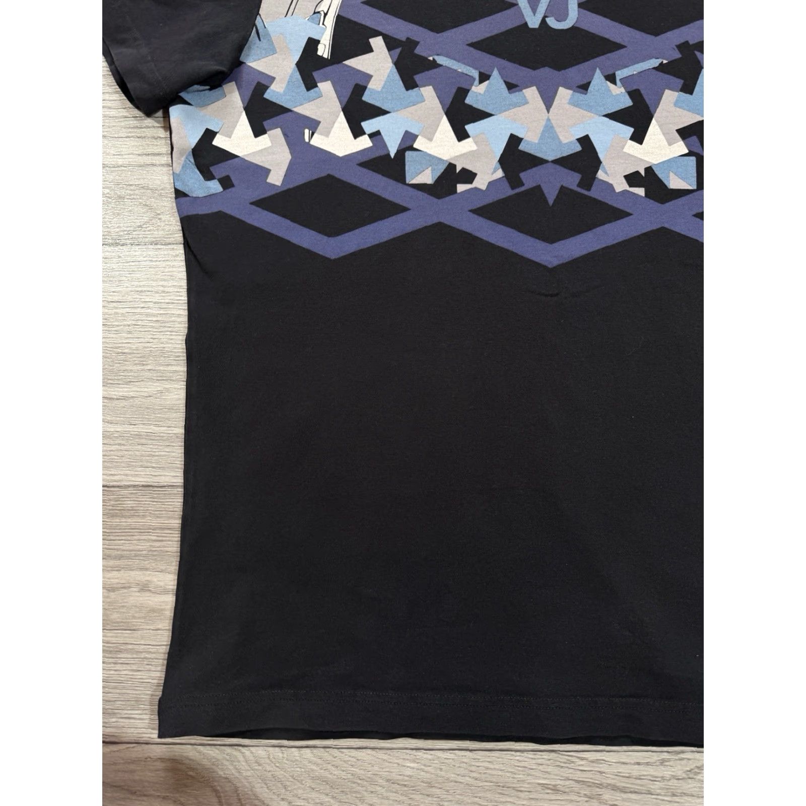 Versace Jeans Couture Versace Jeans Shirt Mens Large Navy Graphic Print Short Sleeve T-Shirt Size US L / EU 52-54 / 3 - 7 Thumbnail