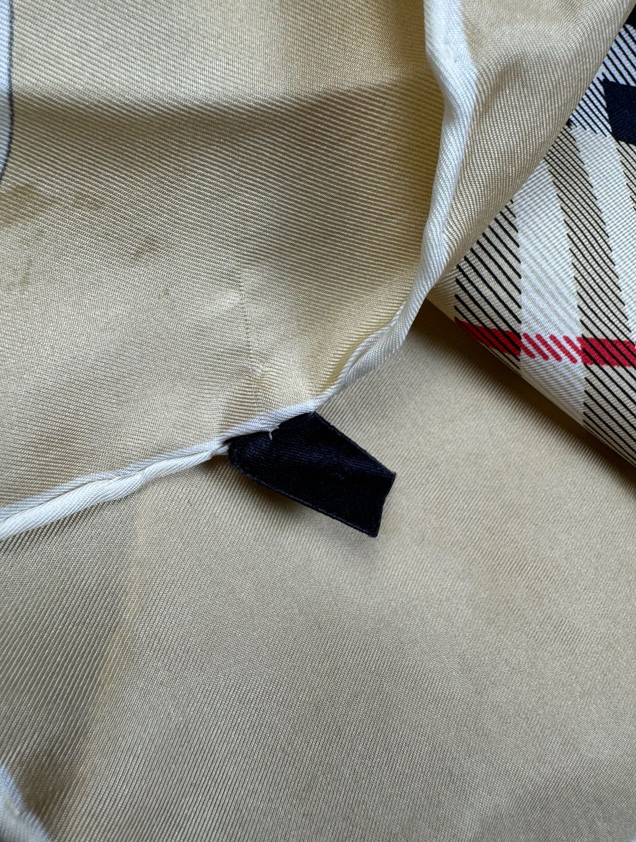 Burberry BURBERRY VINTAGE NOVA CHECK SILK SCARF Size ONE SIZE - 9 Thumbnail