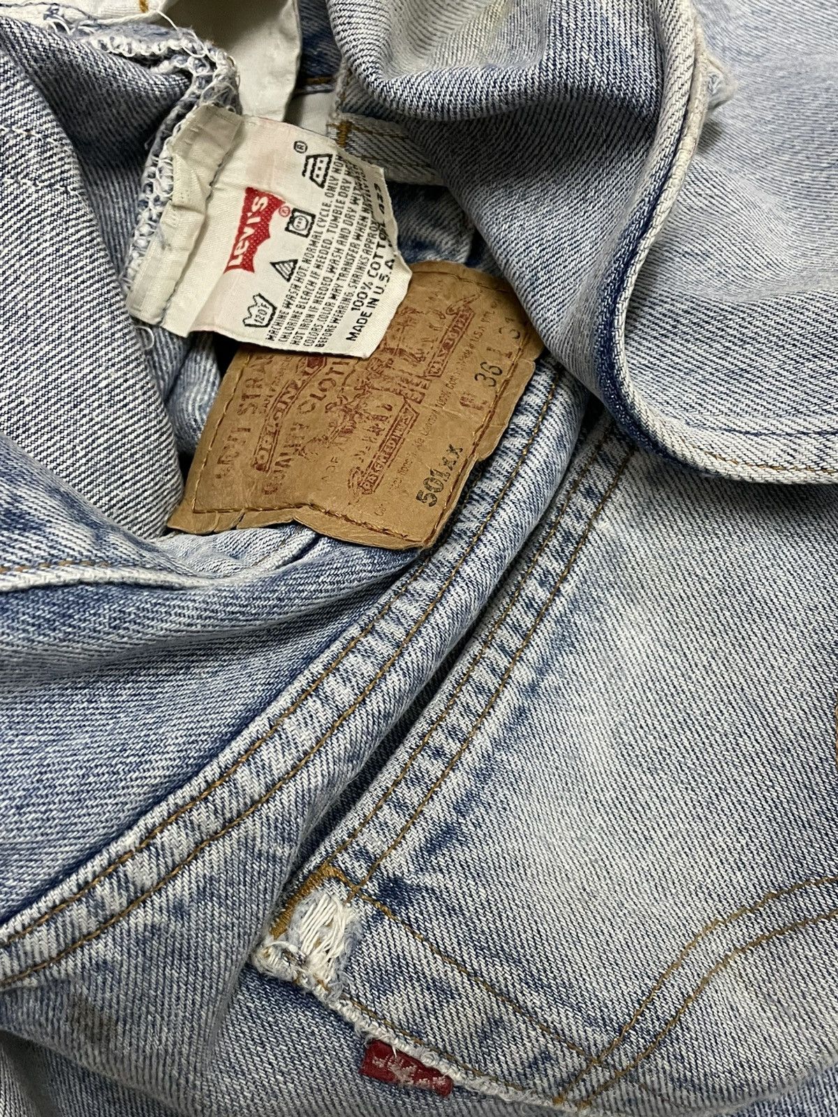 Levi's Vintage Clothing Vintage 1990s Designer Levis 501XX Distressed Classic Denim Size US 34 / EU 50 - 19 Thumbnail
