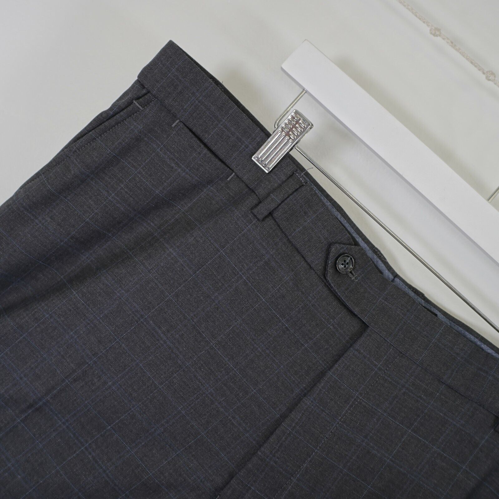 Tommy Hilfiger Tommy Hilfiger Wool Blend Gray W/ Blue Windowpane 2 Piece Su Size 46S - 2 Thumbnail