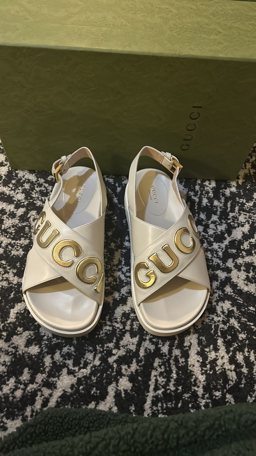 Gucci Gucci Logo Sandal White Metallic Gold size 36.5 Size US 6.5 / IT 36.5 - 1 Thumbnail