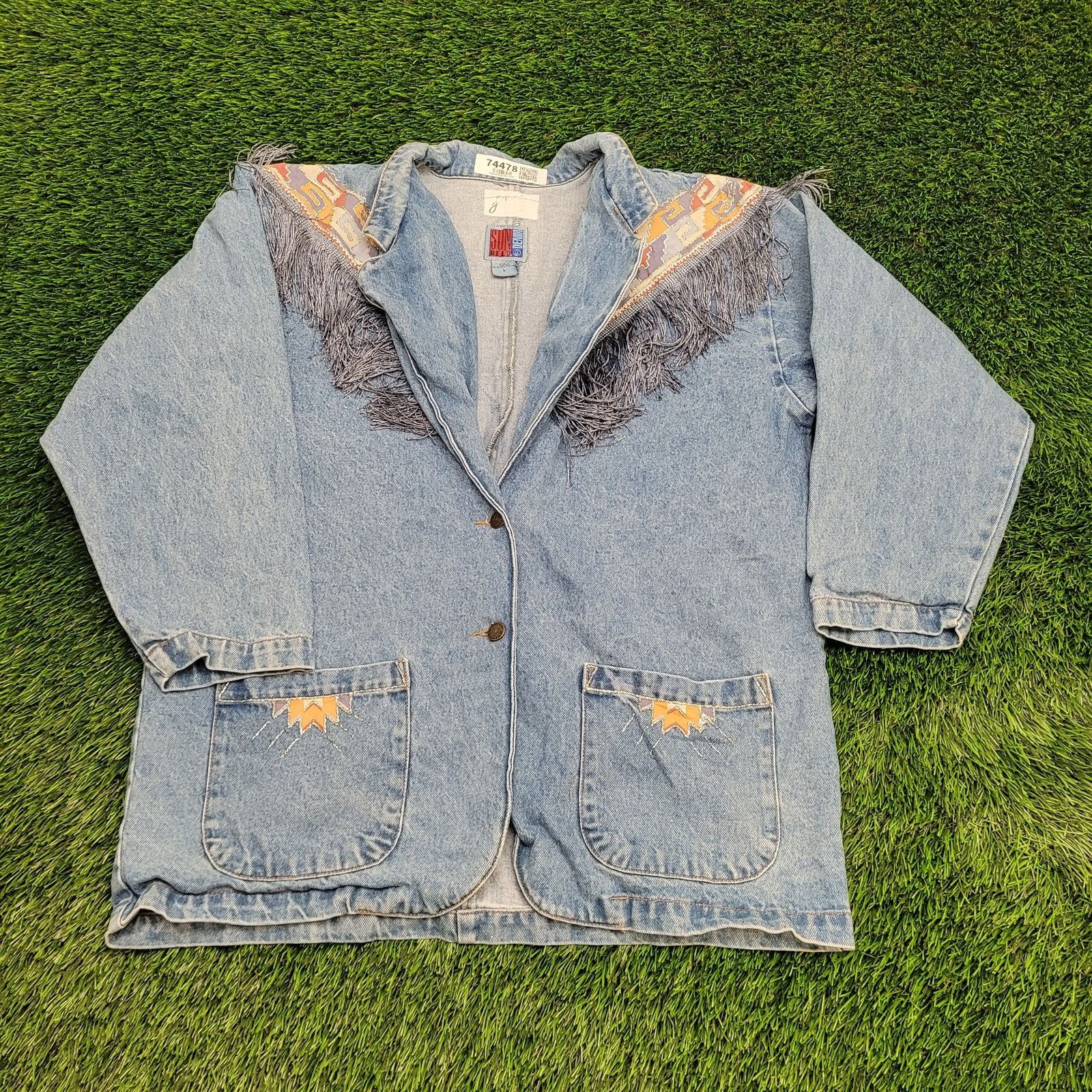 Vintage Vintage Native-American Denim Jacket Womens L/XL 23x29 Baggy Size XL / US 12-14 / IT 48-50 - 1 Thumbnail