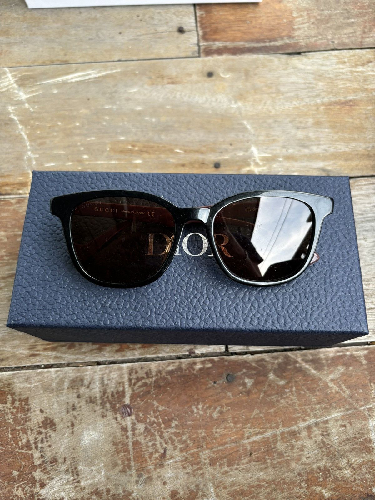 Gucci GUCCI 1001SK 002 Size ONE SIZE - 1 Thumbnail