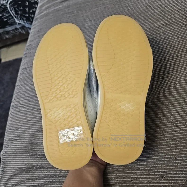 Acne Studios Acne Studios Round-toed Velcro low-top sneakers Size US 4.5 / IT 34.5 - 4 Thumbnail