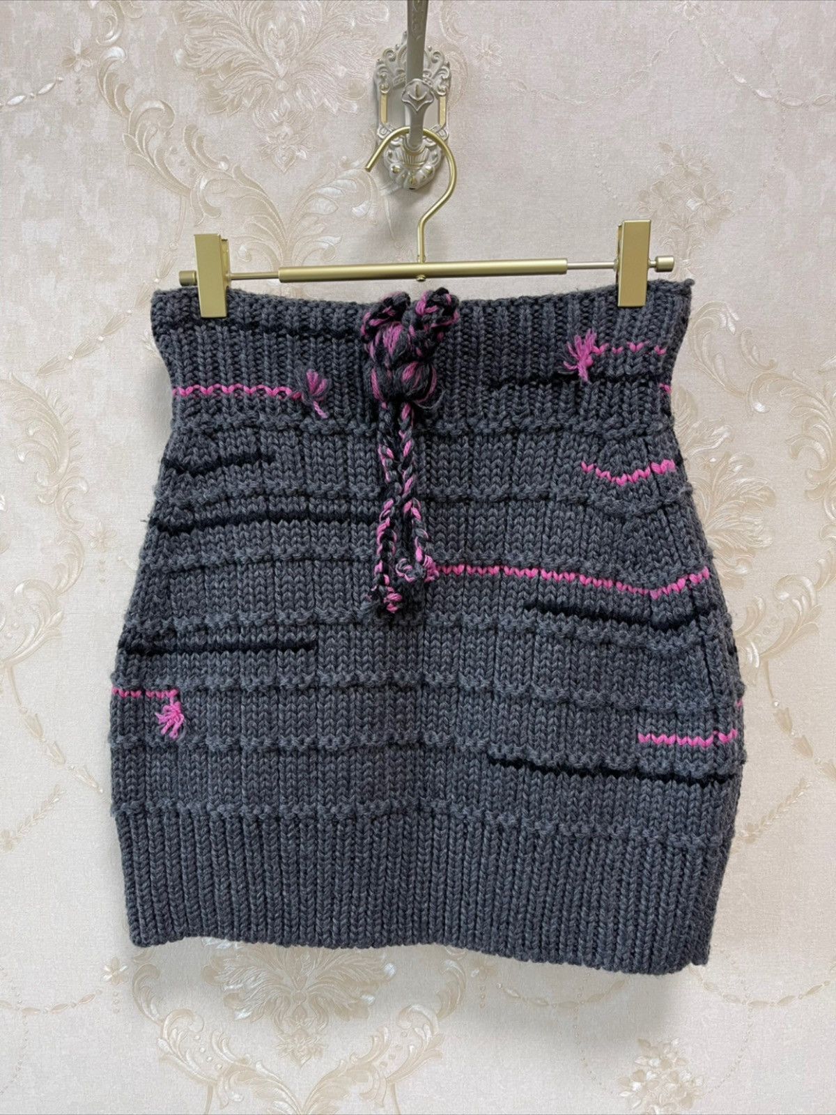 Prada PRADA KNITTED MINI SKIRT Size 27" / US 4 / IT 40 - 1 Thumbnail