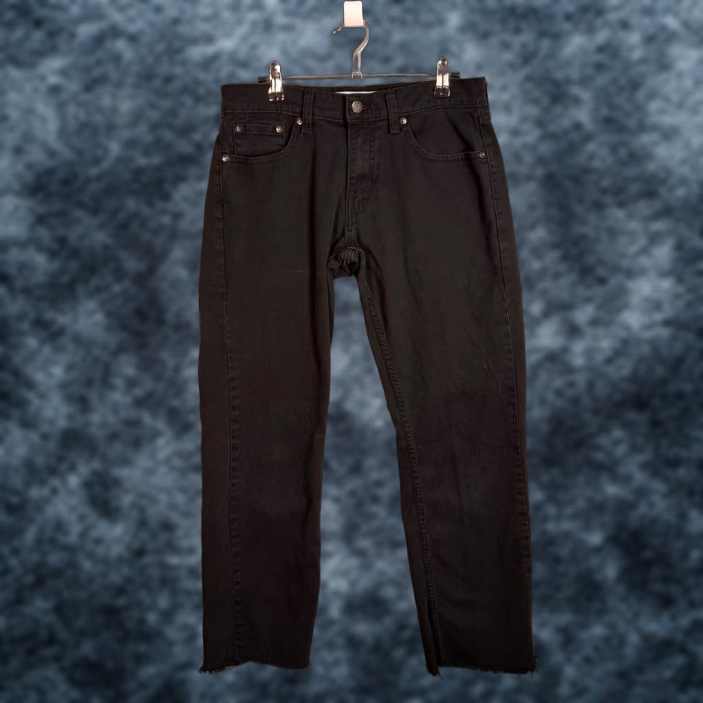 Levi's VINTAGE Levi's Jeans Men 29 x 32 Relaxed Fit Signature Gold Distressed Hem / Black Denim 5-Pocket Straight Fit Mens Size US 29 - 1 Thumbnail