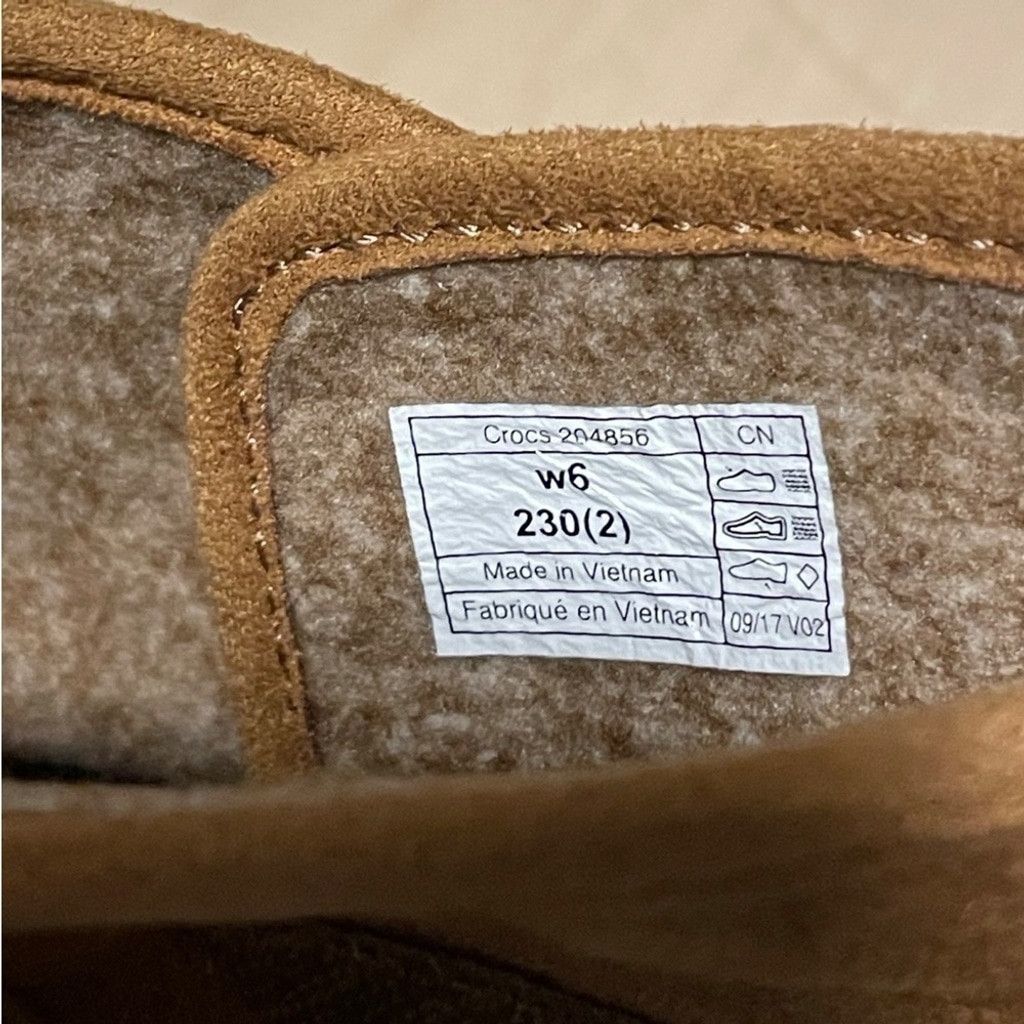 Crocs WOMEN’S CROCS Brown Faux Suede Booties. Size US 6 / IT 36 - 11 Thumbnail