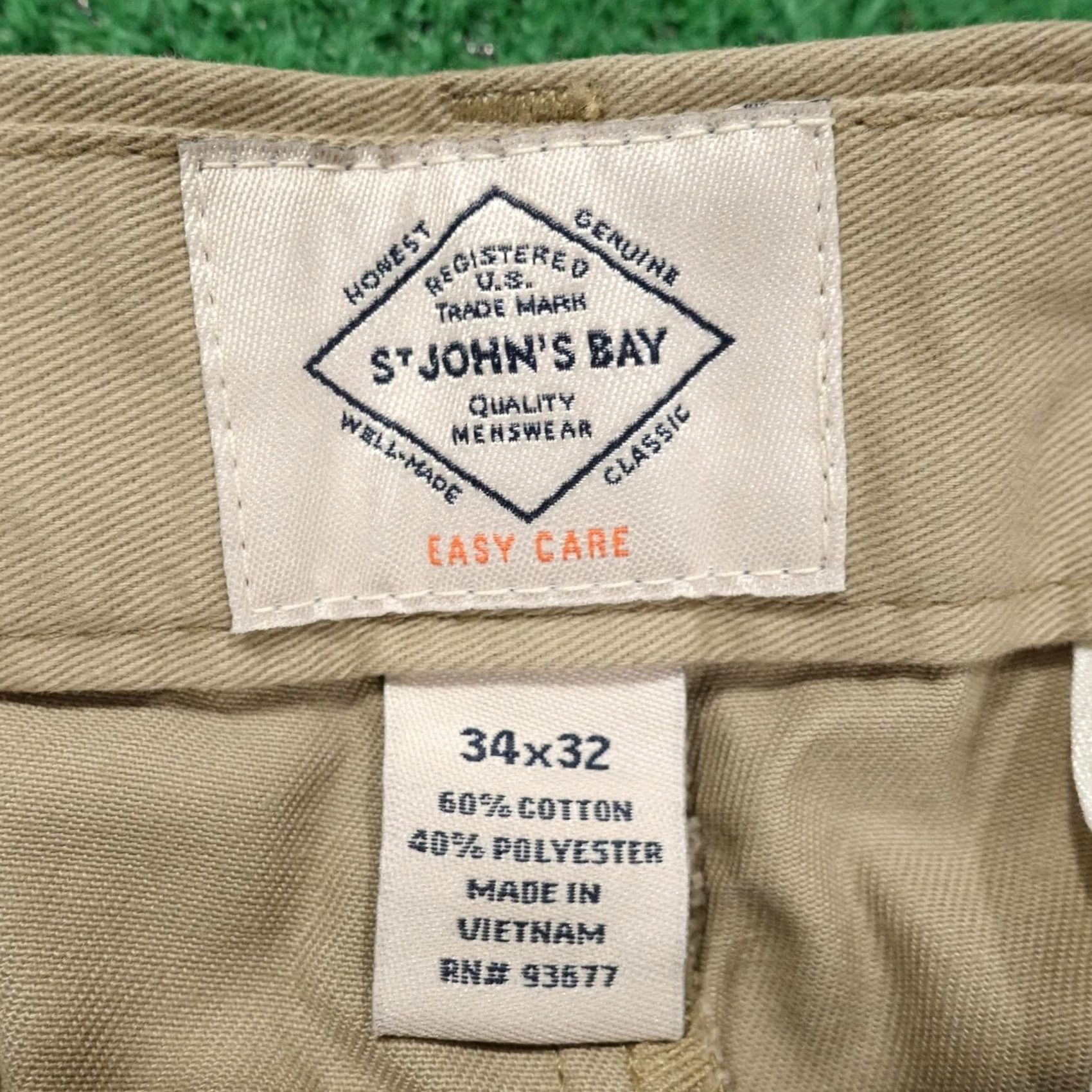 Vintage St John's Bay Pants Khakis 34x32 Beige Classic Fit Flat Front Easy Care Mens Pants Adjustable Waist Pocketless? No. Size US 34 / EU 50 - 7 Thumbnail