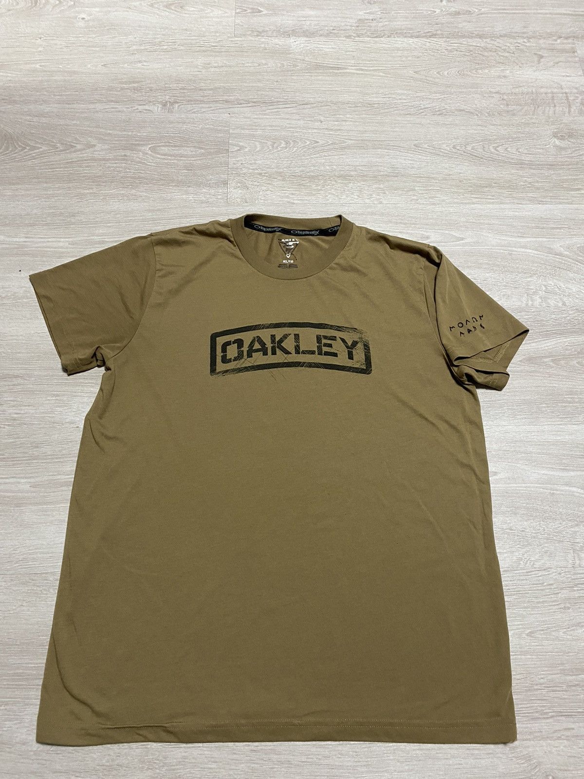 Oakley Oakley big logo T-shirt dri fit size XL Size US XL / EU 56 / 4 - 1 Thumbnail