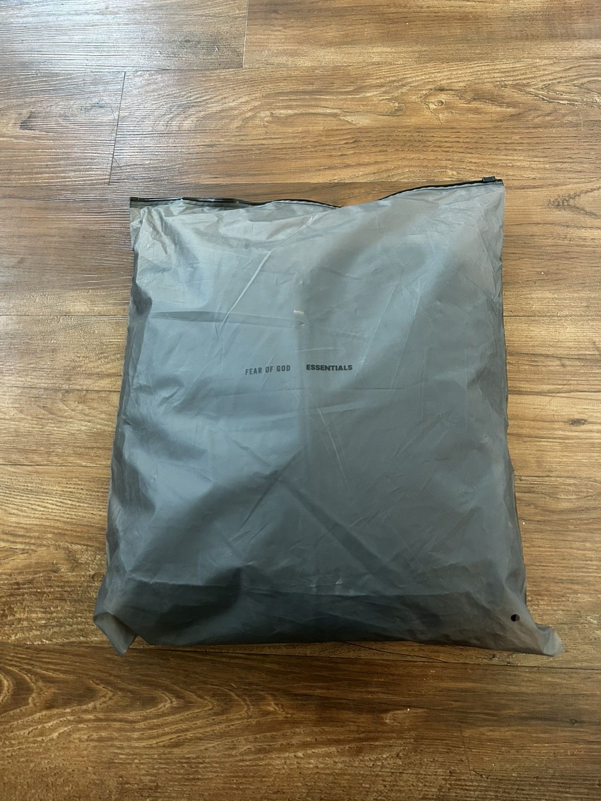 Fear of God Authentic Fear of God Essentials Jet Black Hoodie SS25 Sz S Size US S / EU 44-46 / 1 - 10 Thumbnail