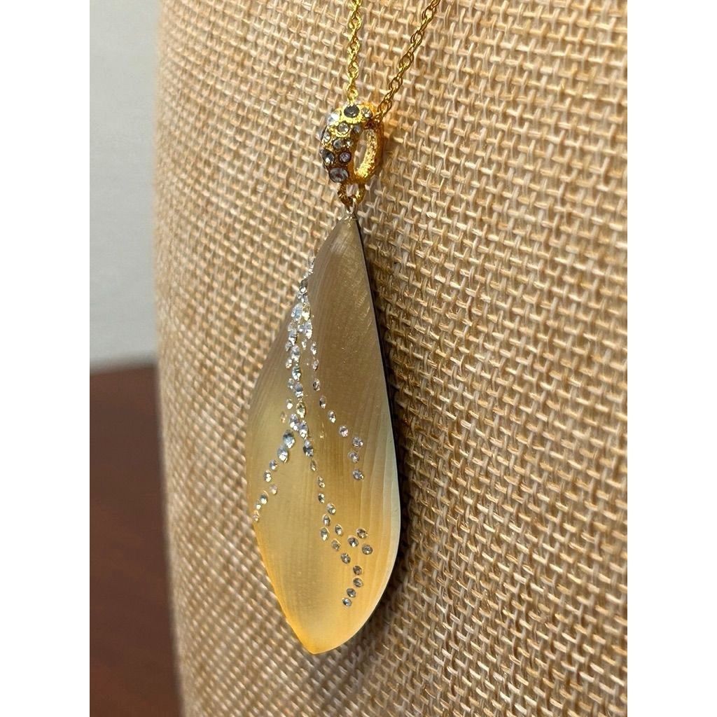 Alexis Bittar Alexis Bittar Crystal Dust Lucite Leaf Pendant Necklace in G Size ONE SIZE - 3 Thumbnail