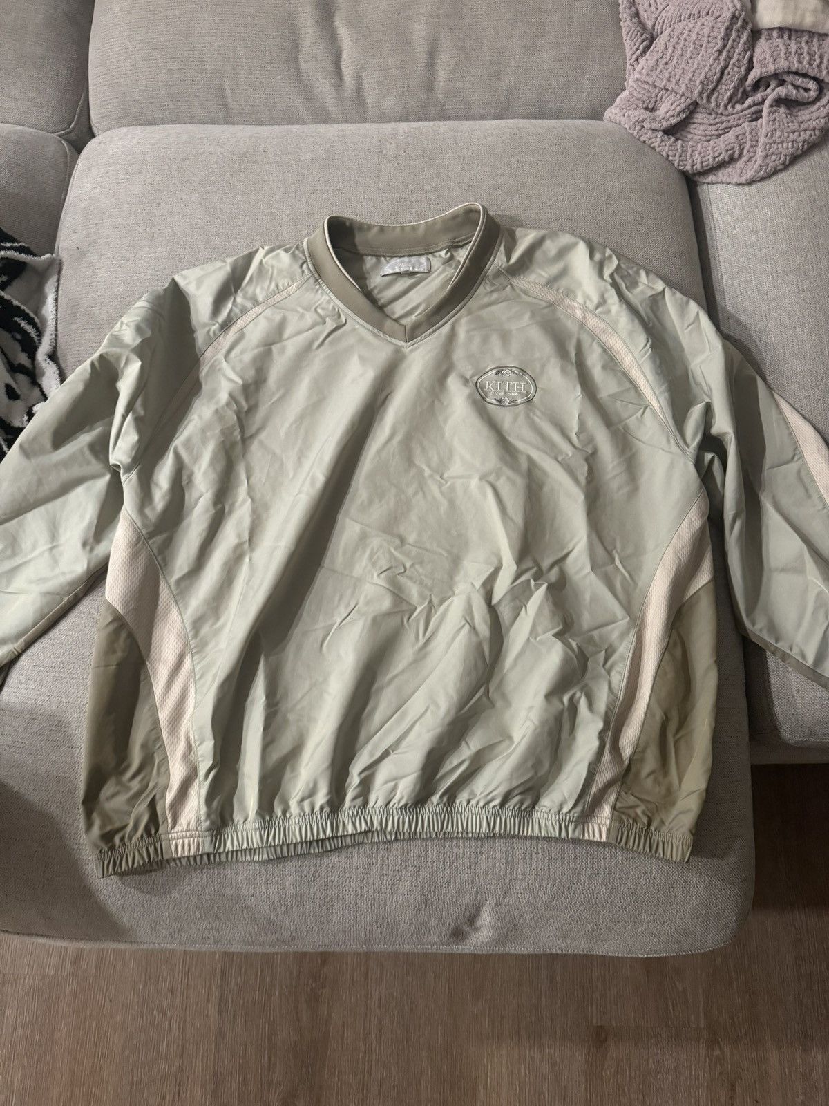 Kith WindBreaker Pullover XXL worn once green color