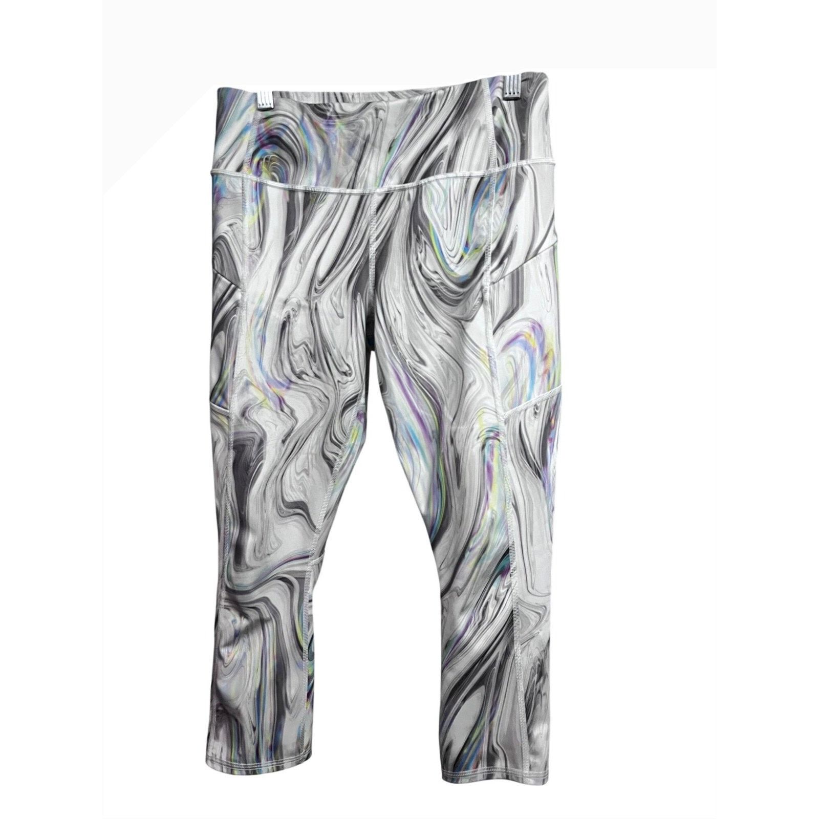 Athleta Athleta Marble Glitch Crop Run Leggings Small Pockets Size 24" / US 00 / IT 34 - 3 Thumbnail