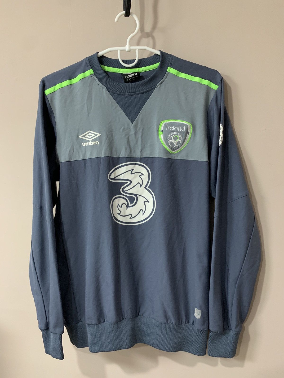Umbro Republic of Ireland Football Sweatshirt Umbro Soccer Size S Size US S / EU 44-46 / 1 - 1 Thumbnail