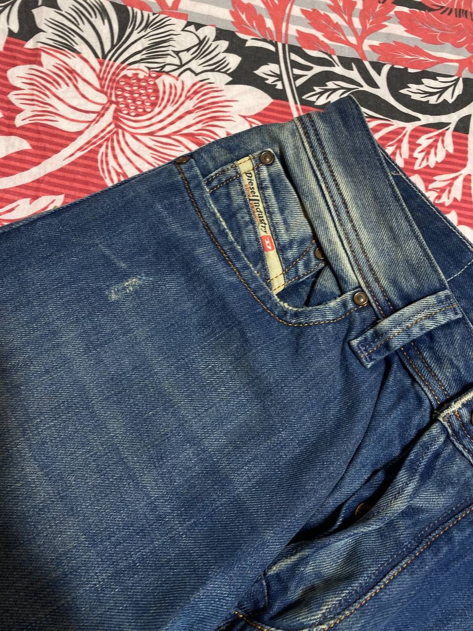 Diesel × Vintage Crazy Vintage Diesel Industries Baggy Denim Jeans Y2K Size US 32 / EU 48 - 6 Thumbnail