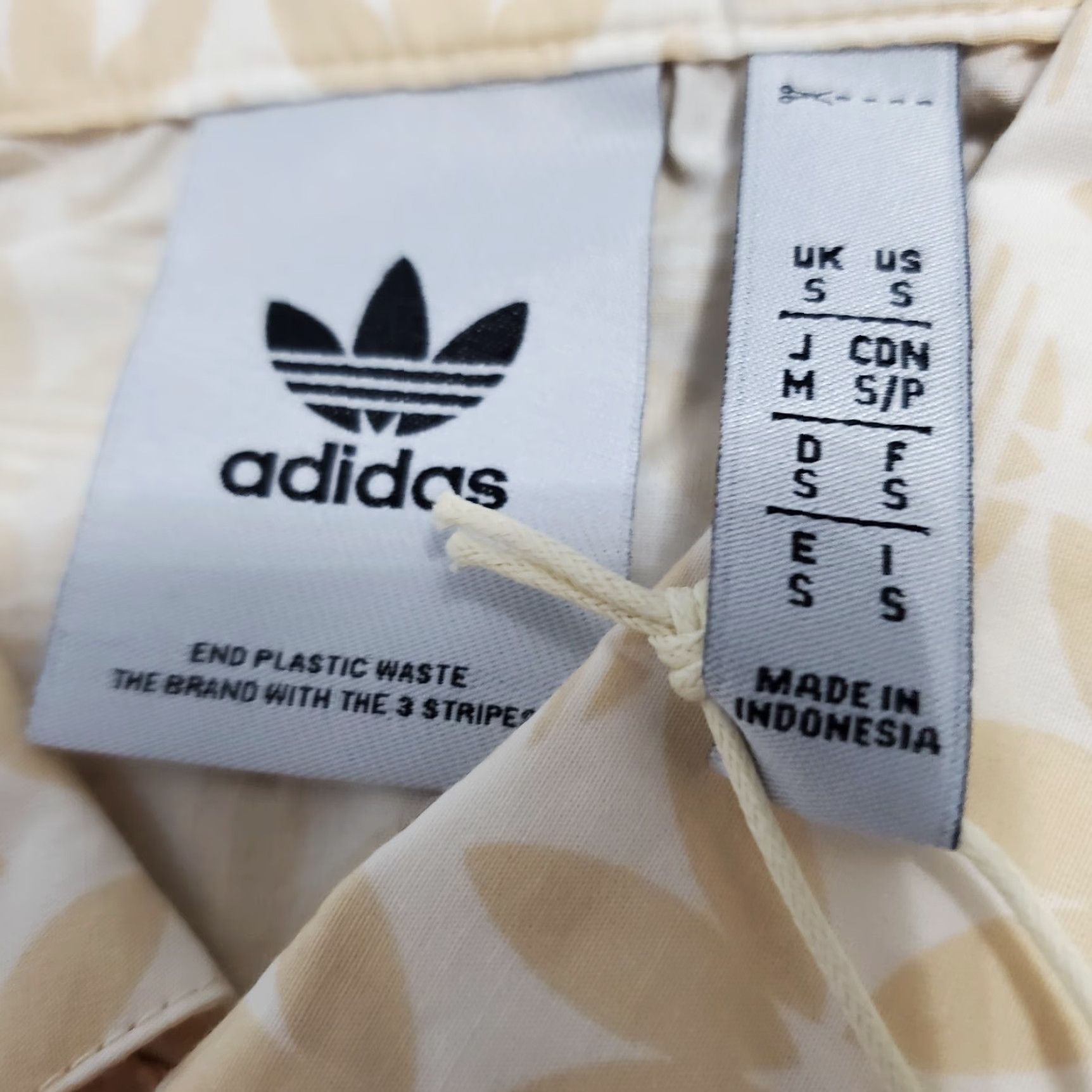 Adidas adidas Shirt Mens S Sand Beige Mono AOP Button Up Cotton Short Sleeve Casual NWT Size US S / EU 44-46 / 1 - 3 Thumbnail