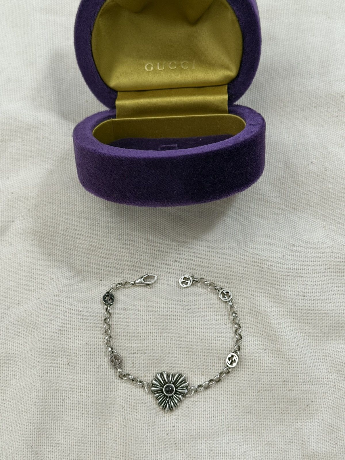 Gucci Gucci 925 Black Mother of Pearl Heart Bracelet 17/6.7” Size ONE SIZE - 2 Thumbnail
