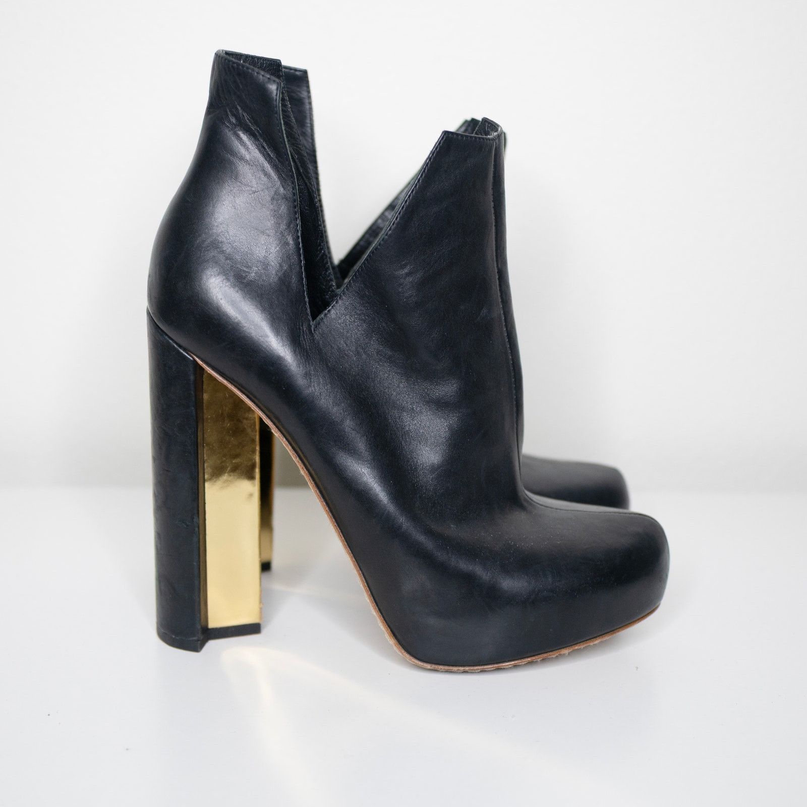 Alejandro Ingelmo Alejandro Ingelmo Black Gold Plated Platform Bootie Size US 9 / IT 39 - 3 Thumbnail