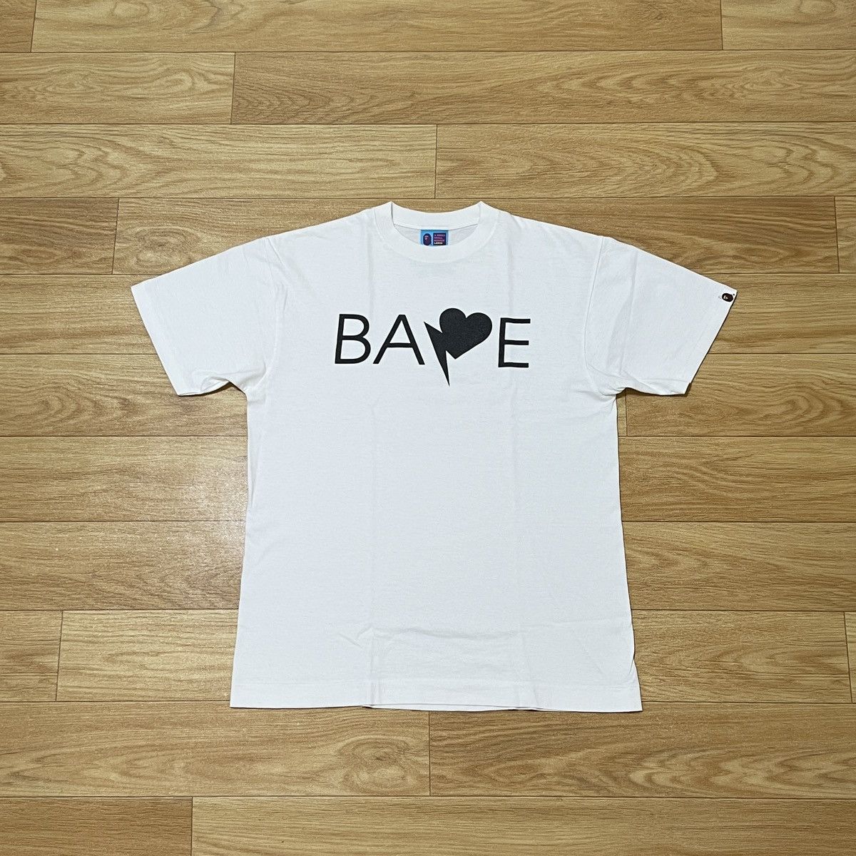 Bape 💥 Bape Letter Logo Vintage Tee 💥 Size US L / EU 52-54 / 3 - 4 Thumbnail