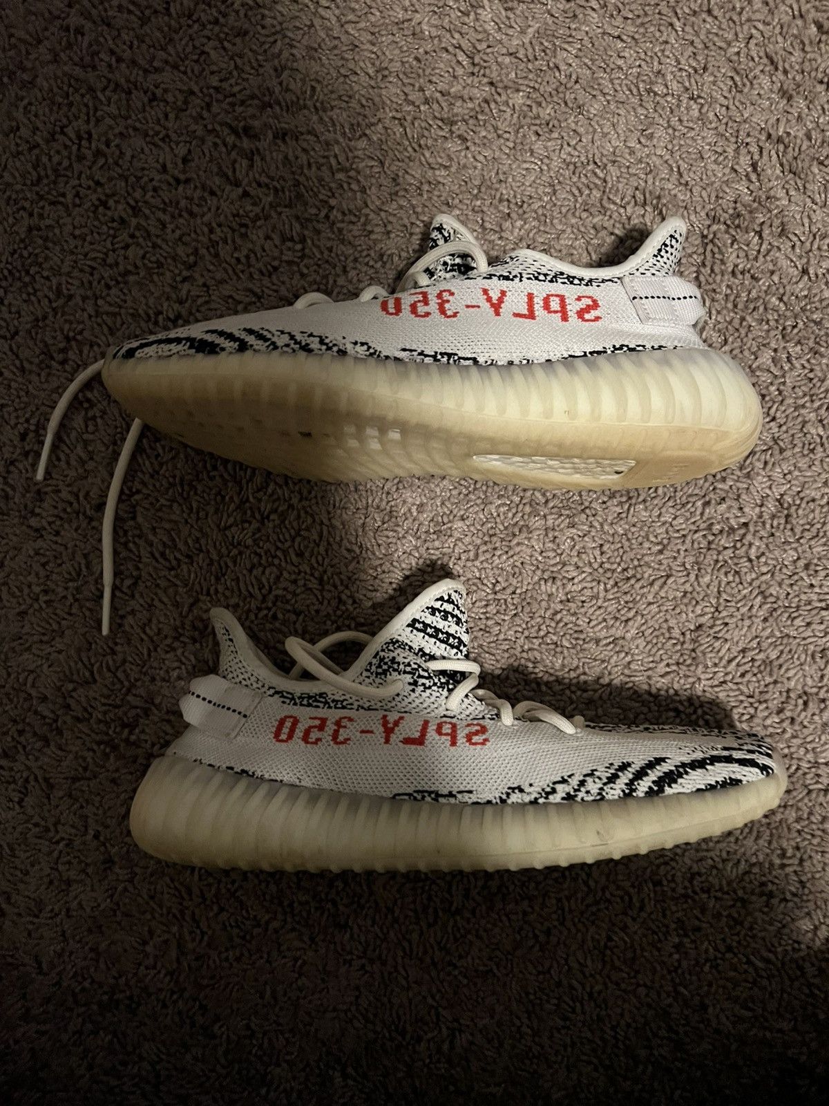 Yeezy Yeezy 350 Boost V2 Size US 8 / EU 41 - 1 Thumbnail
