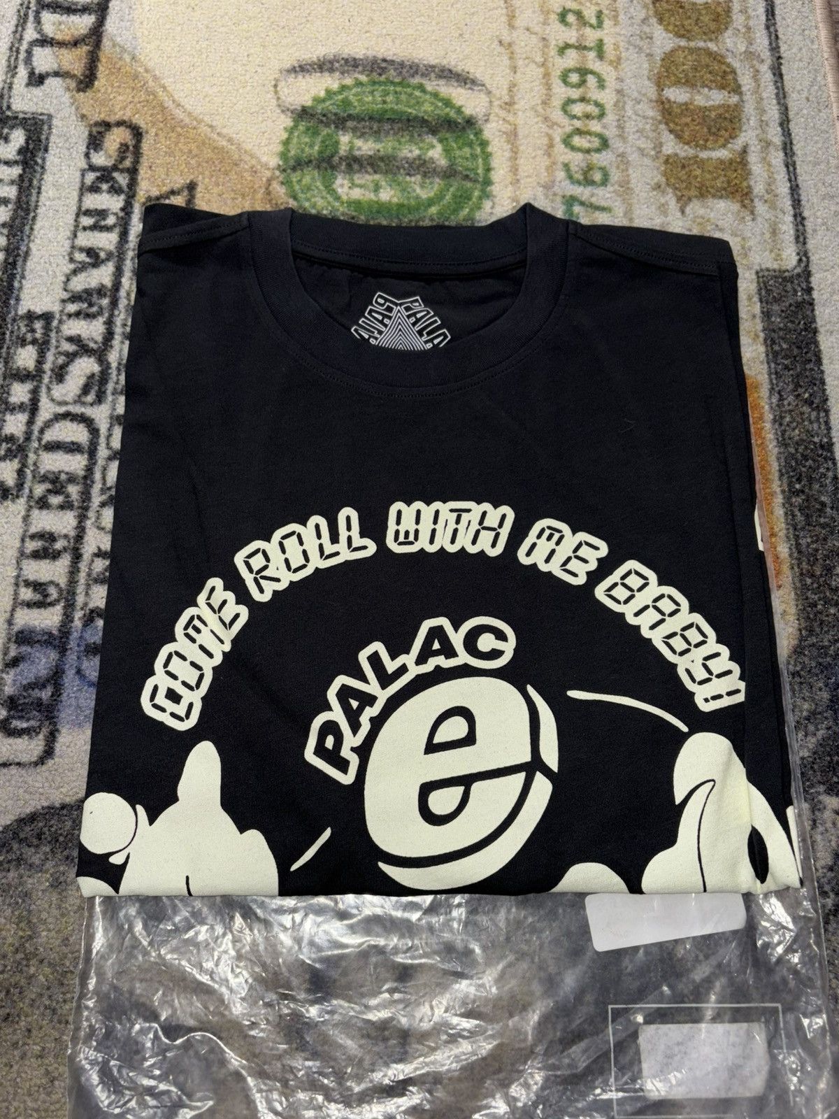 Palace Palace MDMAzing T-Shirt Black 2016 (RARE ITEM) Size US XL / EU 56 / 4 - 1 Thumbnail