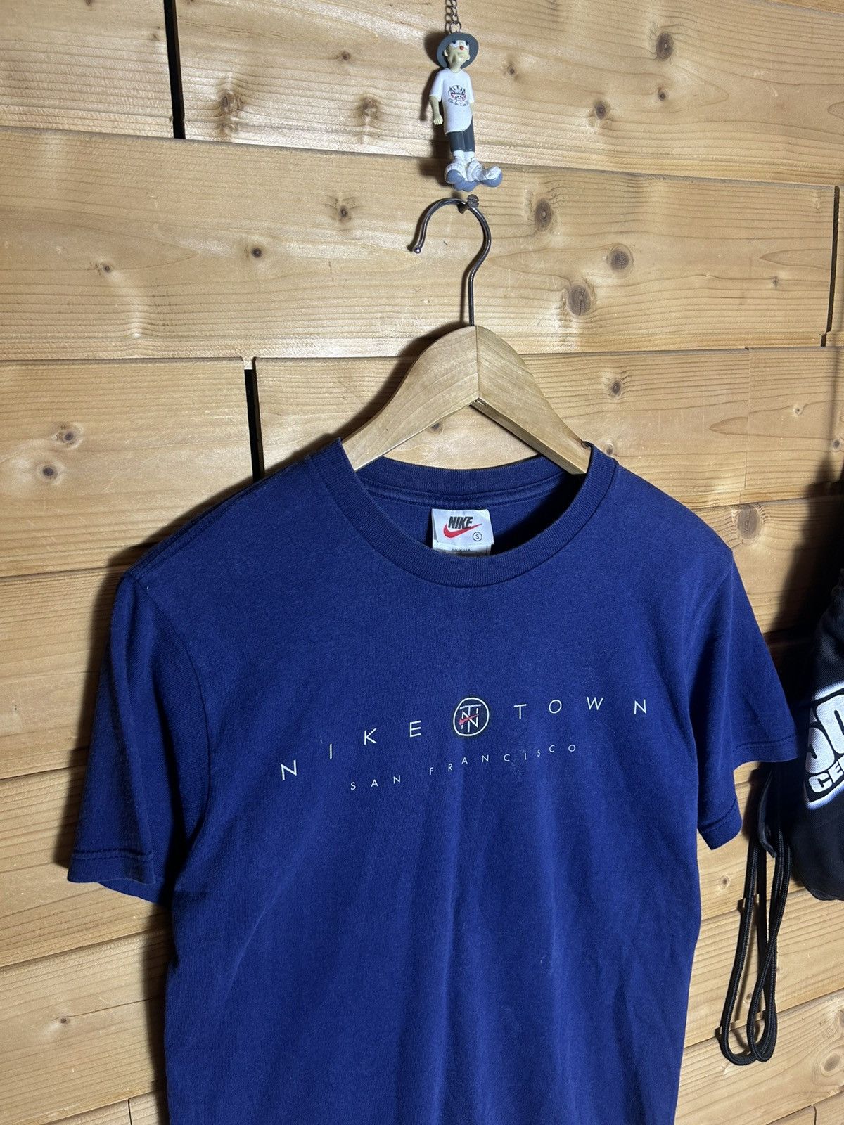 Nike Vintage Nike town San Francisco t shirt Size US S / EU 44-46 / 1 - 1 Thumbnail