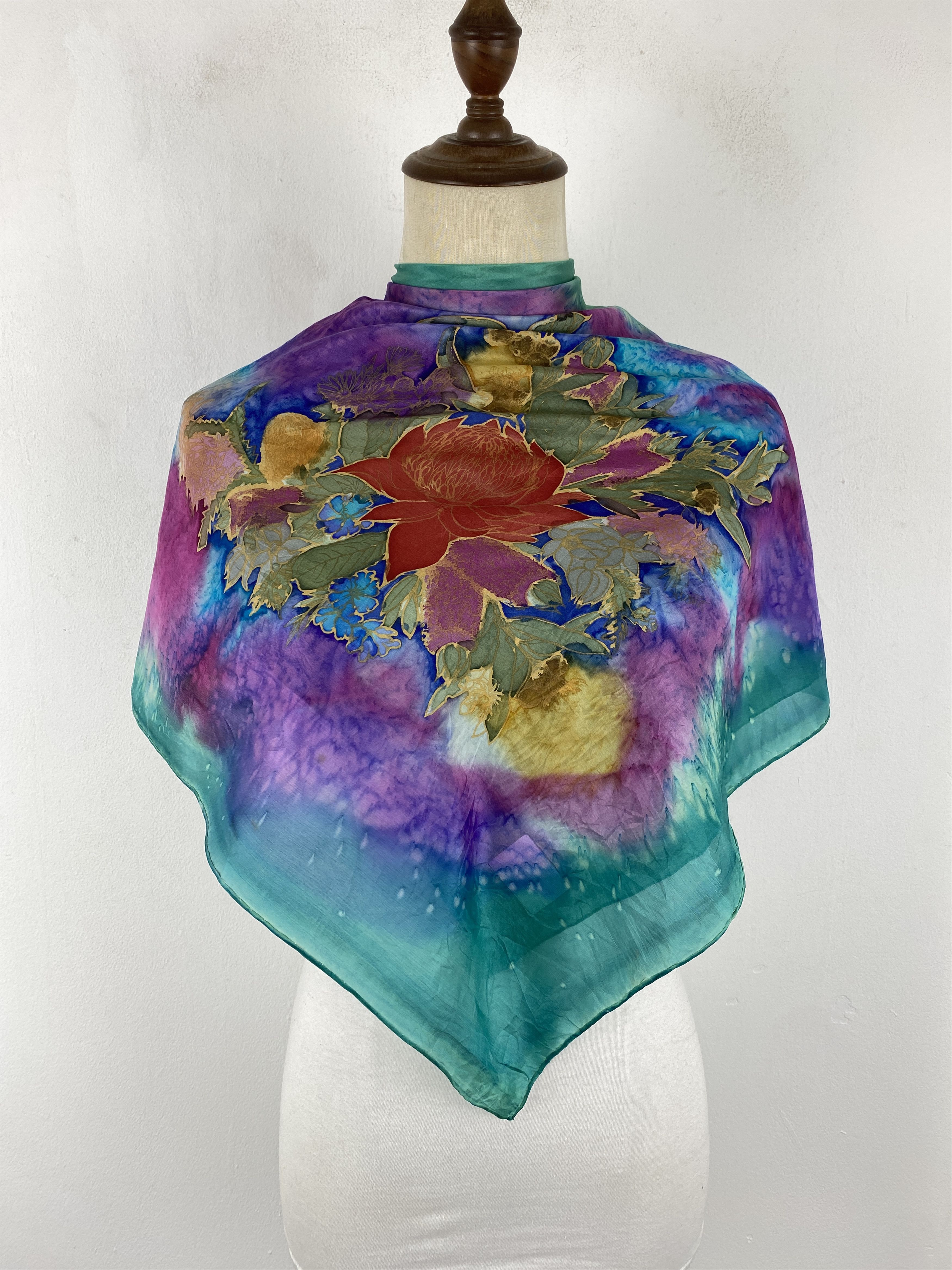 Vintage Flower Design Silk Scarf / Muffler / Silk Shawl SN0070 Size ONE SIZE - 1 Thumbnail