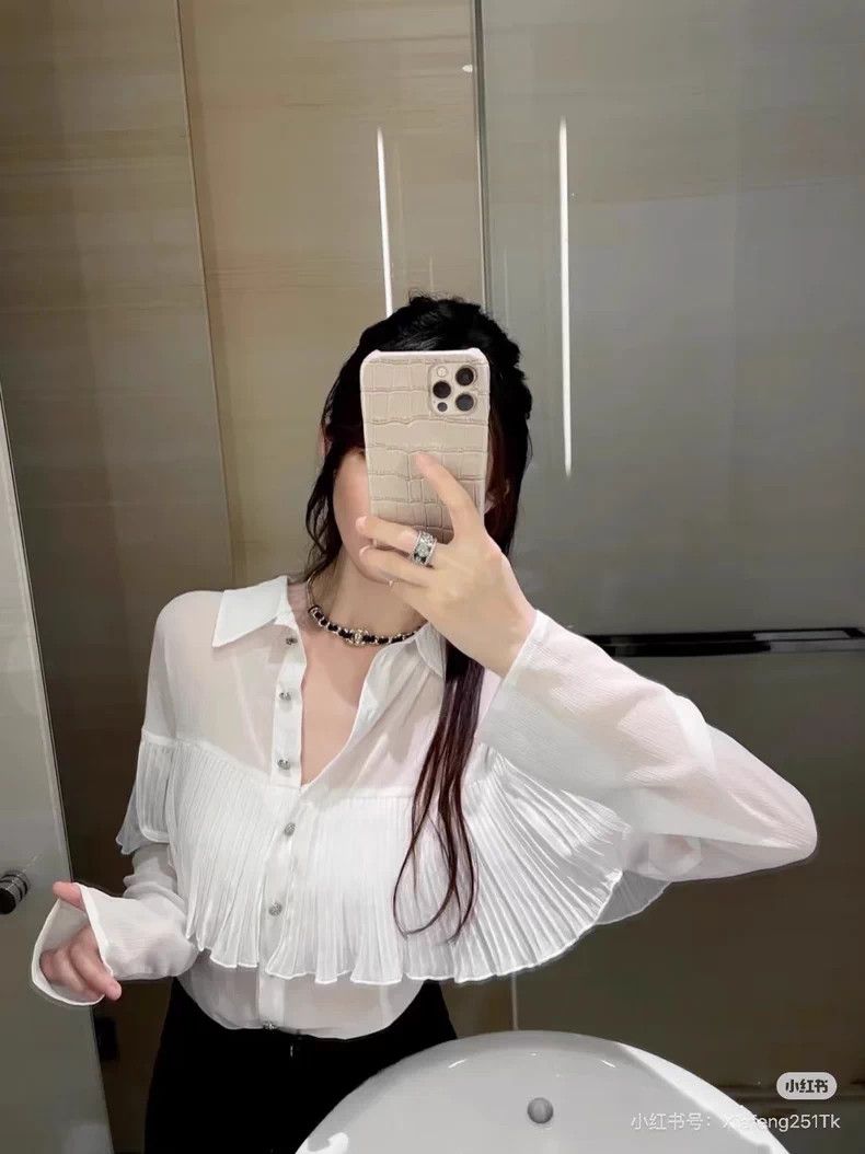 Chanel Chanel 21a Castle Series White Shirt Size XS / US 0-2 / IT 36-38 - 5 Thumbnail
