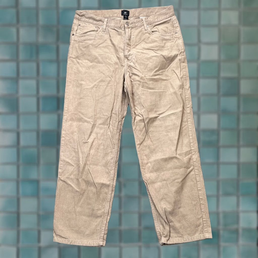 H&M H&M Pants Mens 38 Beige Corduroy Coupe Regular Straight Leg Baggy 5-Pocket Design Beige Cotton Flat Front Button Zipper Casual Size US 38 / EU 54 - 1 Thumbnail