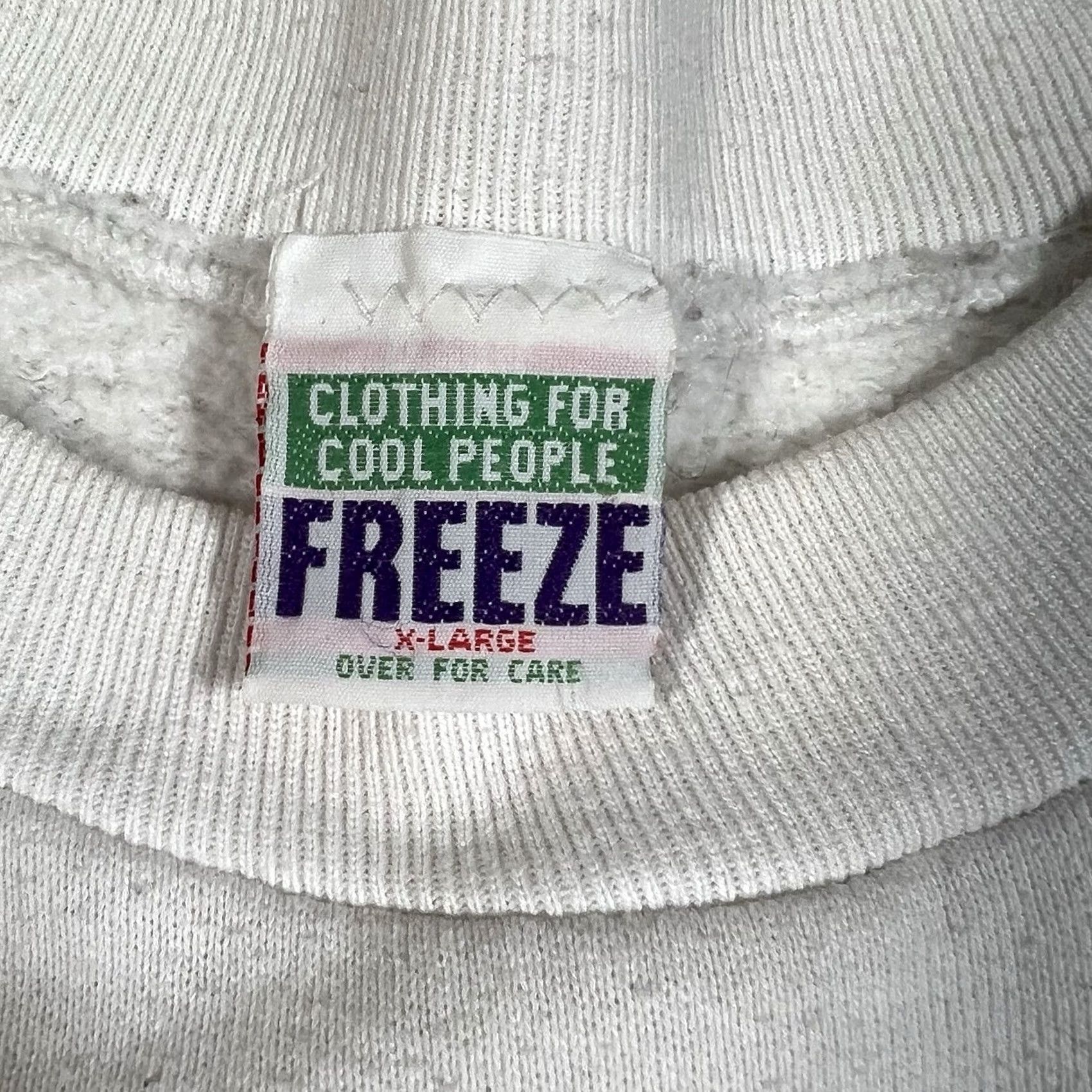 Vintage VINTAGE Freeze Sweatshirt Bugs Bunny 90s Size XL White Mens Pullover Christmas Warmer 1994 Cartoon Size US XL / EU 56 / 4 - 4 Thumbnail