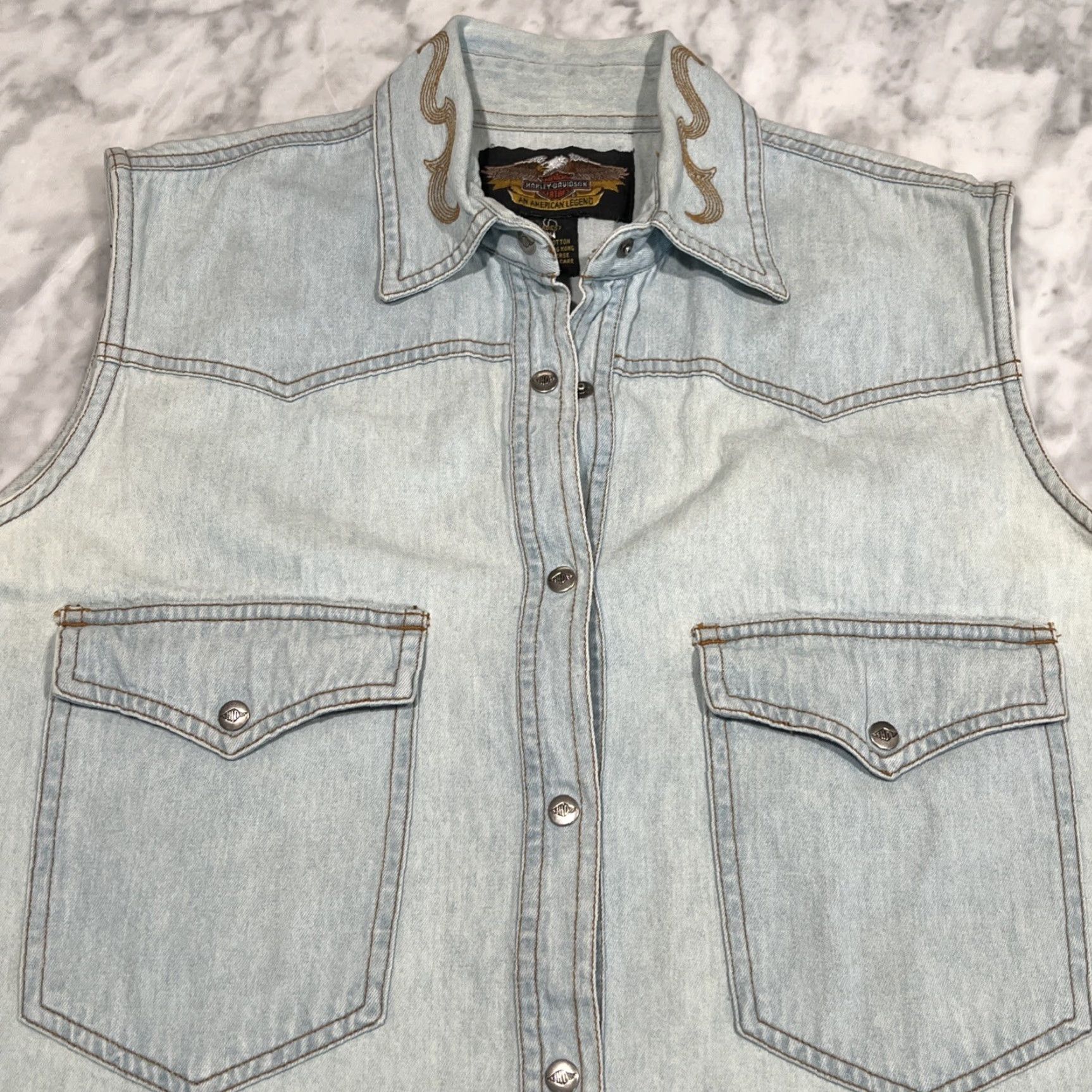 Harley Davidson Harley-Davidson Motorcycles Sleeveless Denim Shirt Womens Medium Snaps Nice Fade Size M / US 6-8 / IT 42-44 - 5 Thumbnail