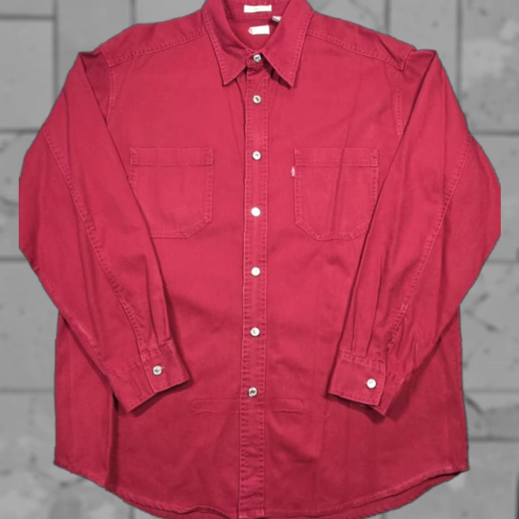 Levi's VINTAGE Levi's Red Tab Denim Shirt L Men Red 90s Workwear Button-Up with Pockets Size US L / EU 52-54 / 3 - 1 Thumbnail