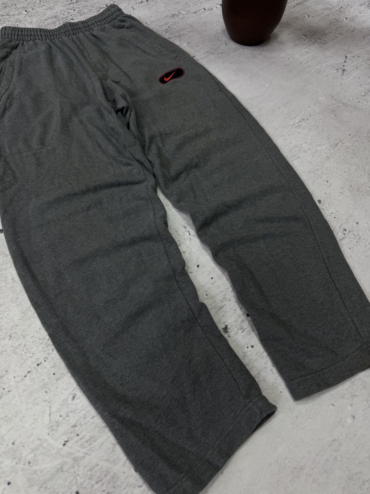 Nike × Vintage NIKE VINTAGE Y2K OVERSIZE BAGGY FIT PANTS SWEATPANTS Size US 32 / EU 48 - 2 Thumbnail