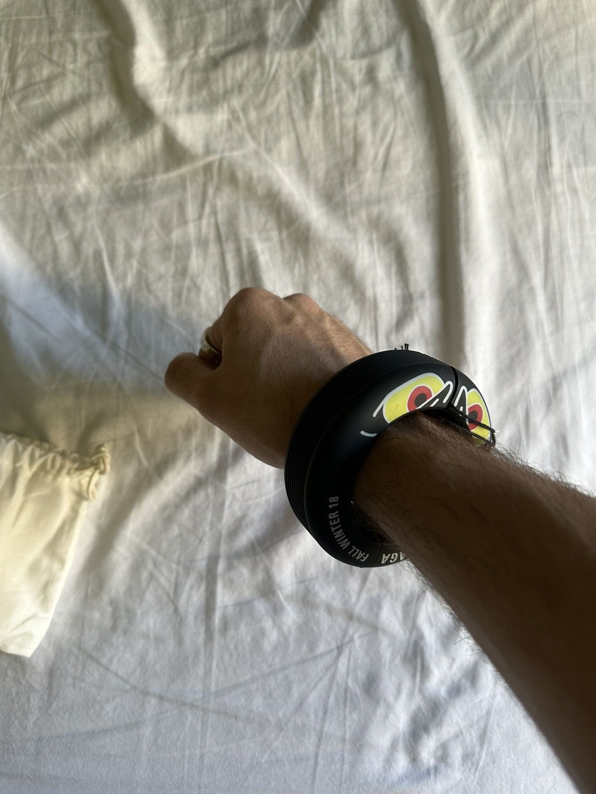 Balenciaga Balenciaga unreleased skateboard wheel bracelet Size ONE SIZE - 6 Thumbnail