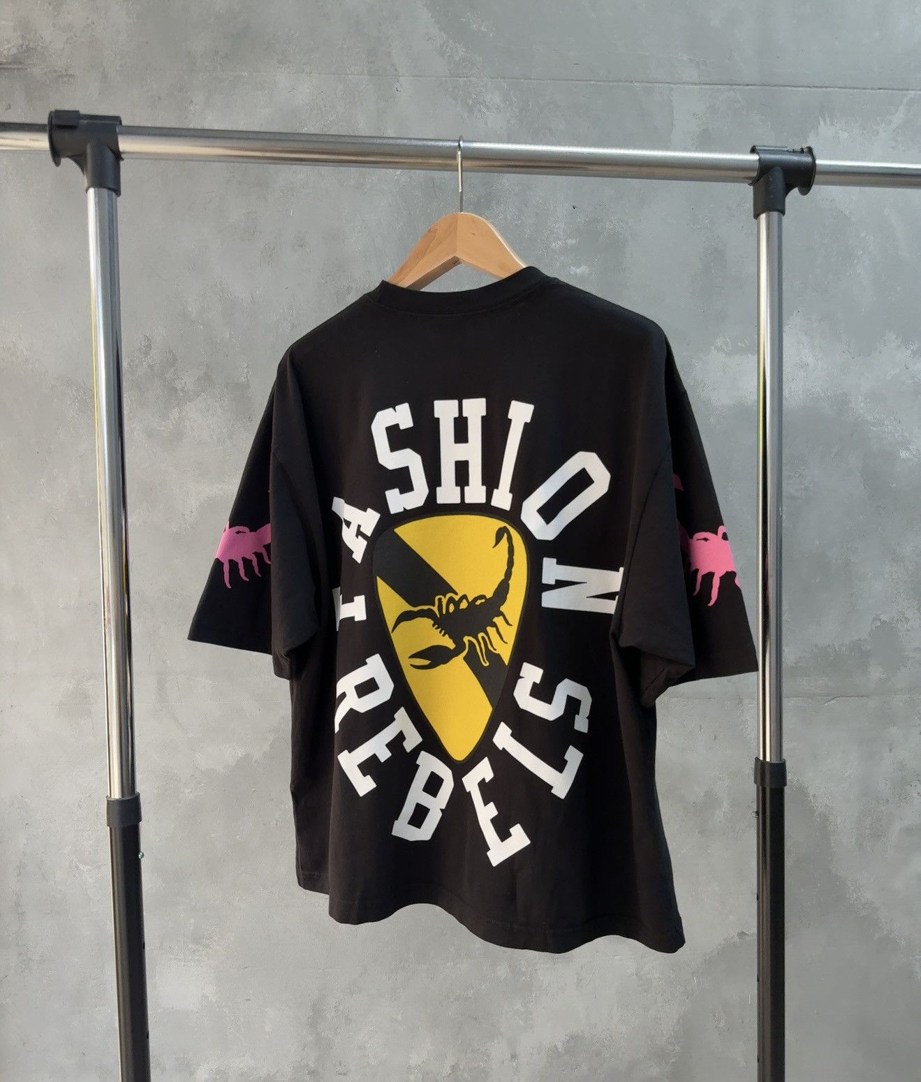 WWE Exclusive WestsideGunn 4thrope Virgil Abloh Mysterious Tee Size US XL / EU 56 / 4 - 2 Thumbnail