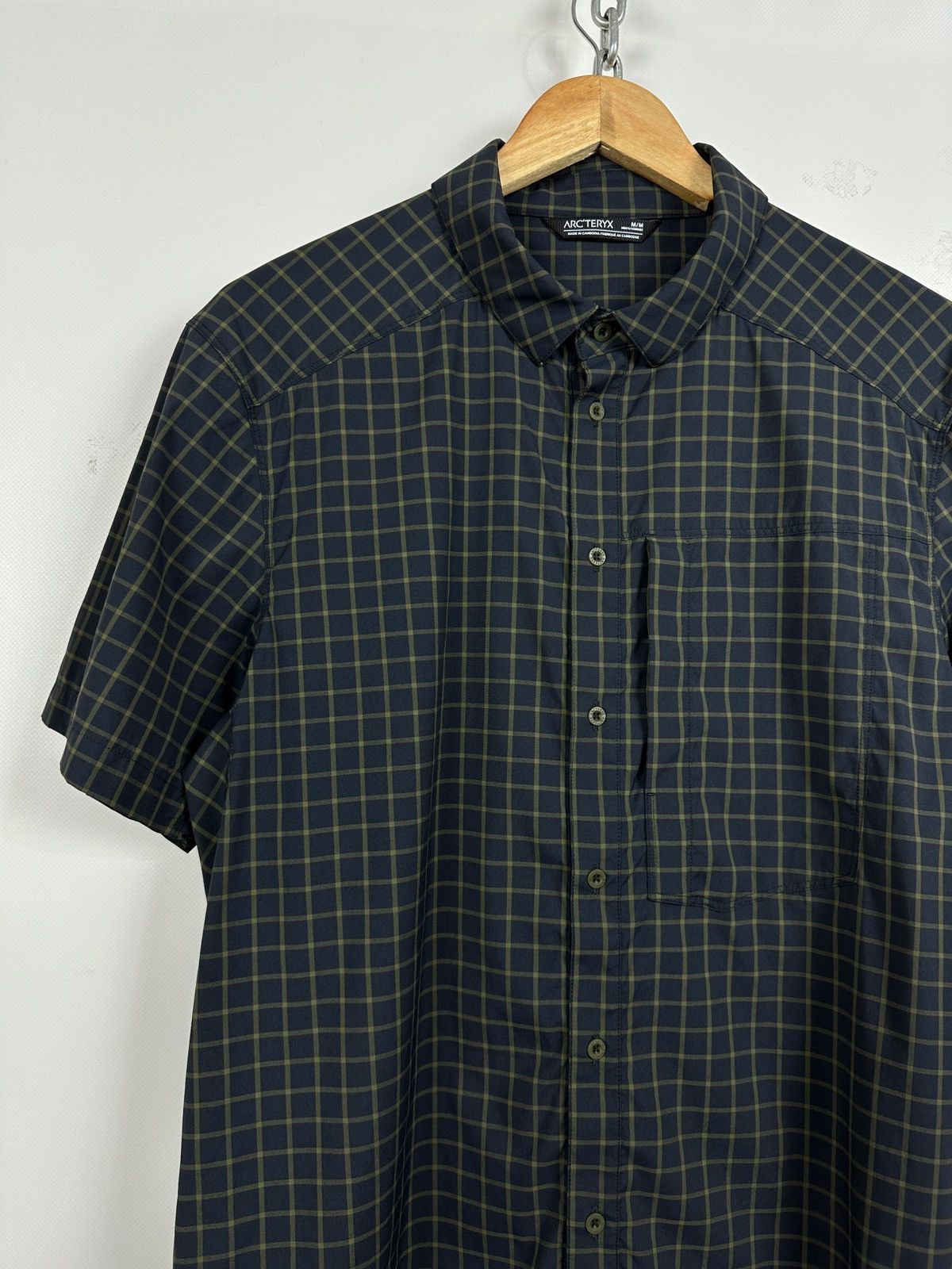 Arc'teryx Arcteryx Riel Nylon Pocket Short Sleeve Button Up Shirt Size US M / EU 48-50 / 2 - 4 Thumbnail